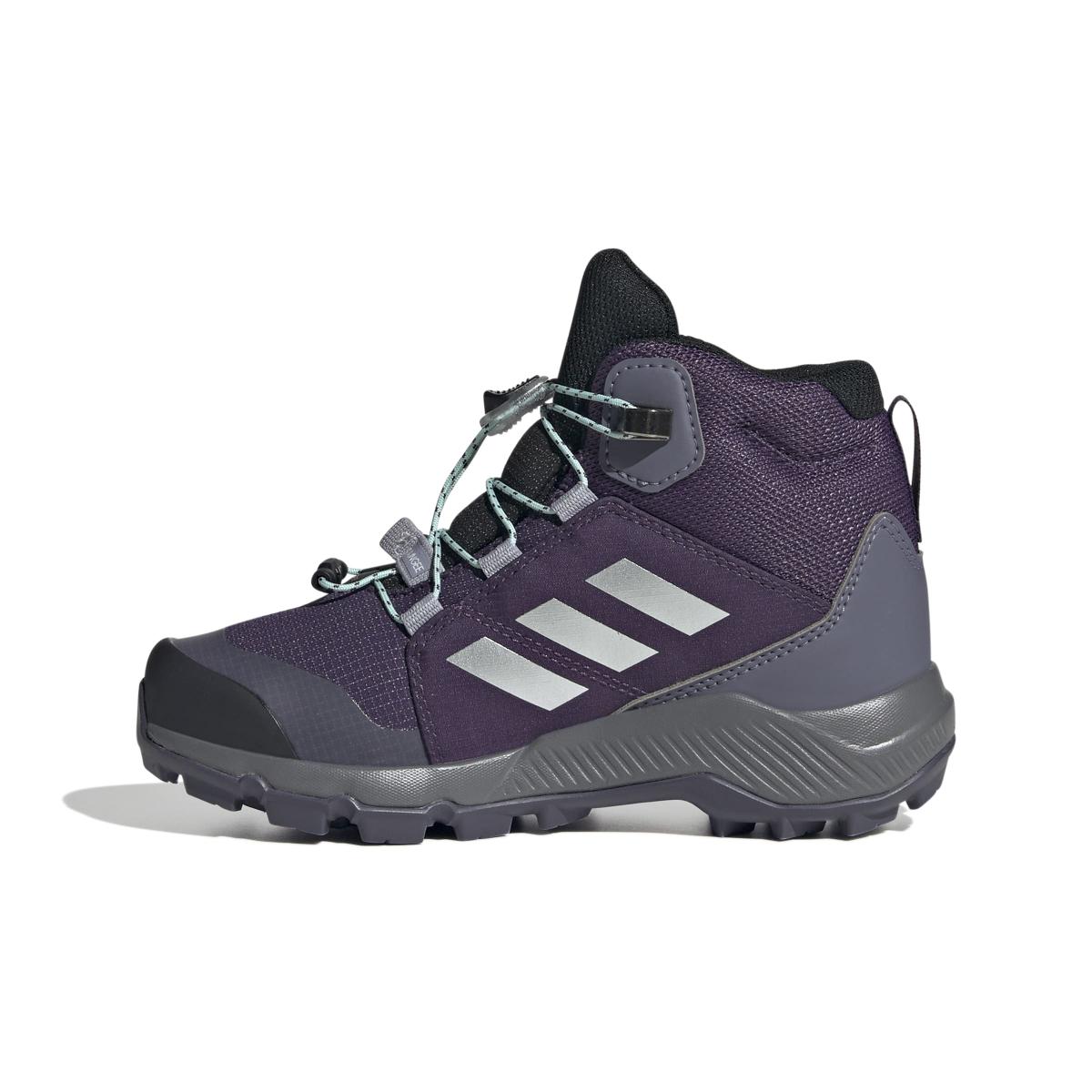 product/a/d/adidas_js2928_5_footwear_photography_side_medial_center_view_white-nw091725.jpg