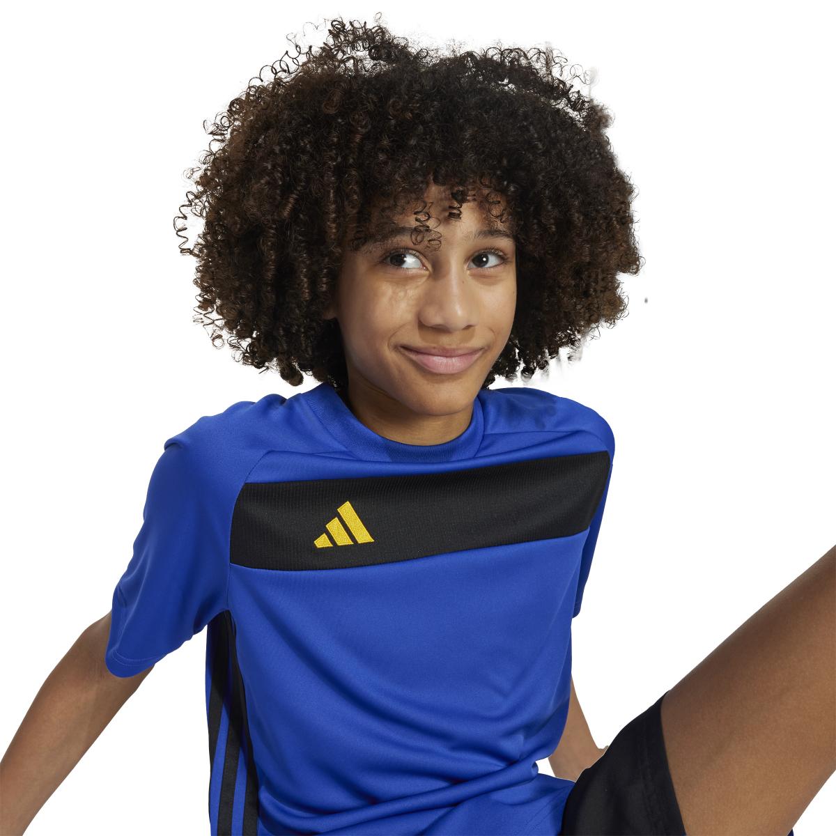 product/a/d/adidas_jw4615_7_apparel_on_model_detail_view_2_white.jpg