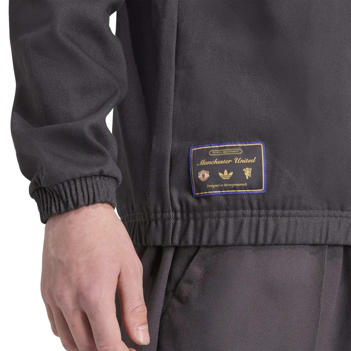 product/a/d/adidas_jx6788_6_apparel_on_model_detail_view_2_white.jpg