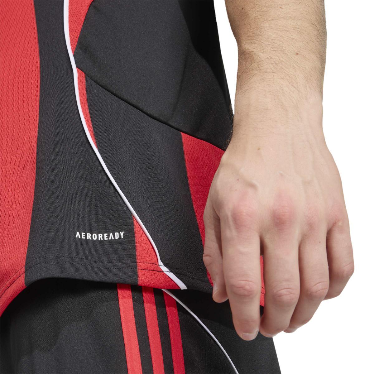 product/a/d/adidas_jz6359_8_apparel_on_model_detail_view_2_white.jpg