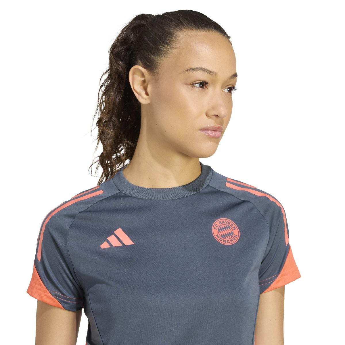 product/a/d/adidas_ka3853_6_apparel_on_model_detail_view_1_white.jpg