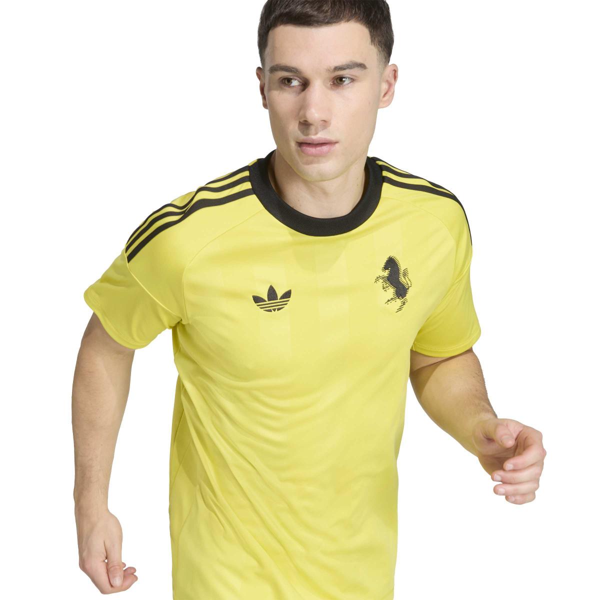 product/a/d/adidas_kc3223_7_apparel_on_model_detail_view_1_white.jpg