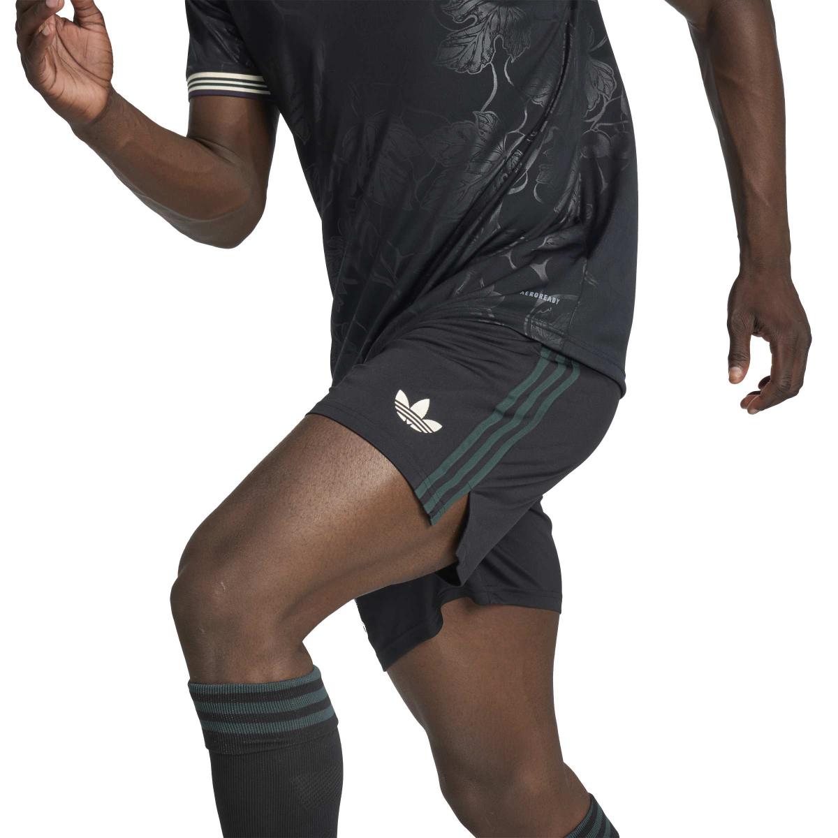 product/a/d/adidas_kc3458_7_apparel_on_model_detail_view_2_white.jpg