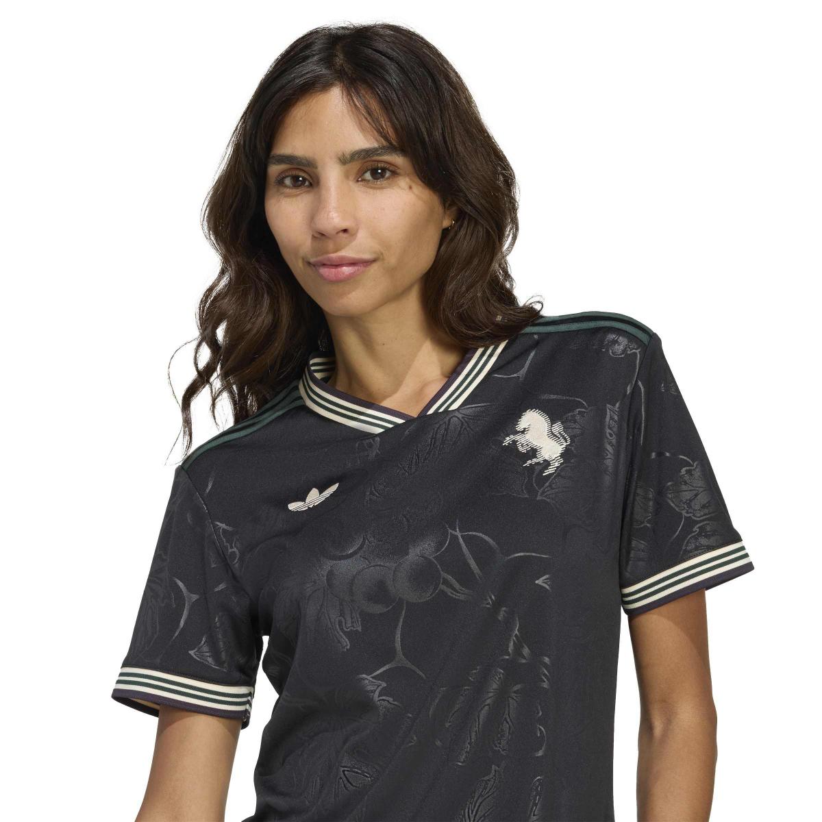 product/a/d/adidas_kc3491_6_apparel_on_model_detail_view_1_white.jpg