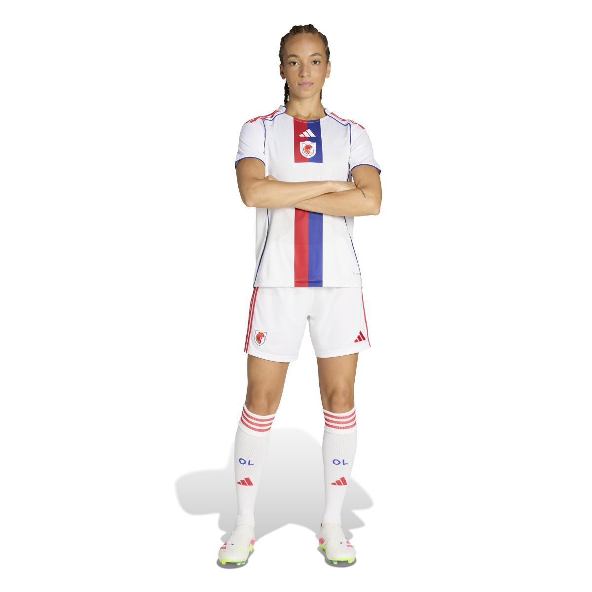 product/a/d/adidas_kc3677_5_apparel_on_model_standard_outfit_view_white.jpg