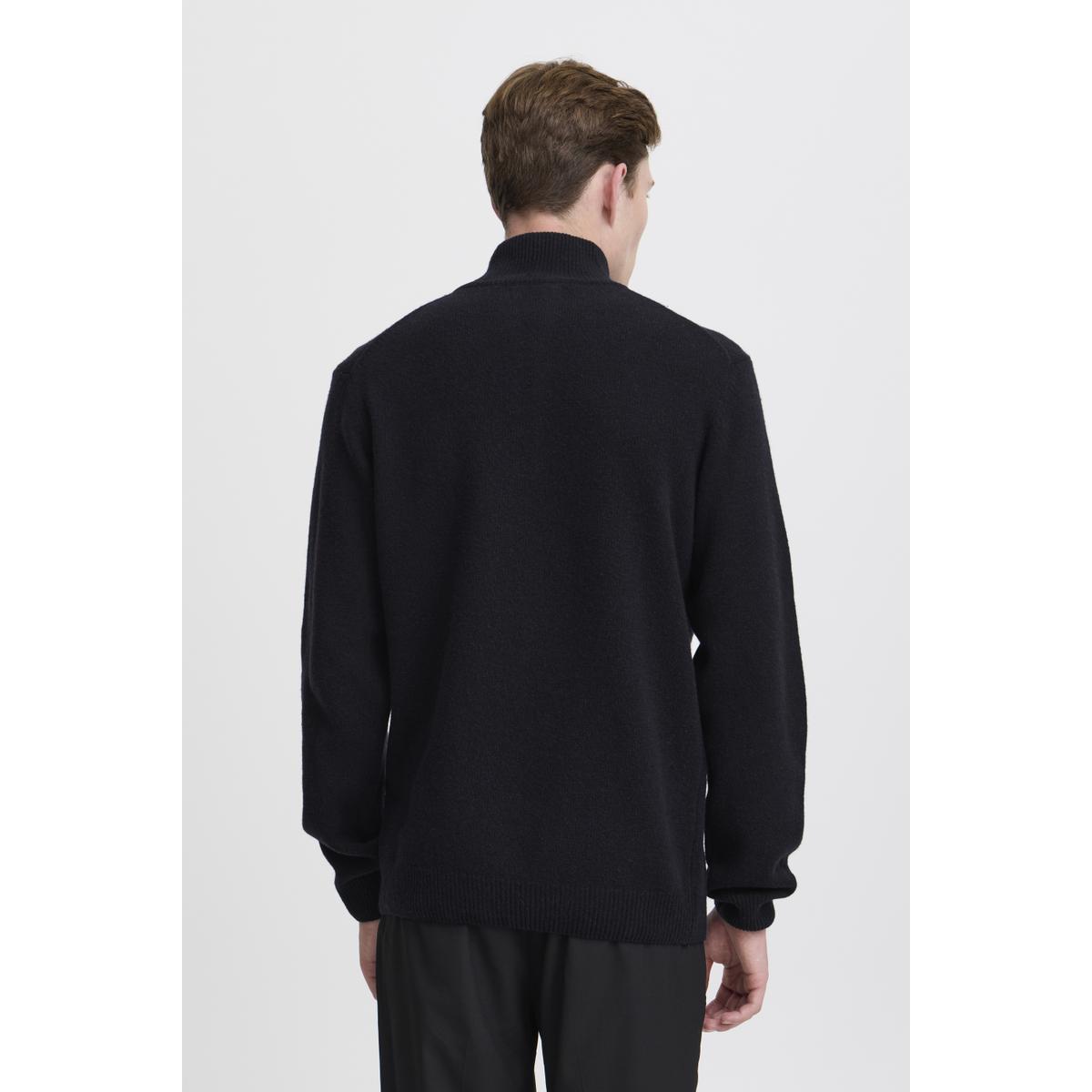 product/c/a/casual-friday_20505249-194013_5.jpg