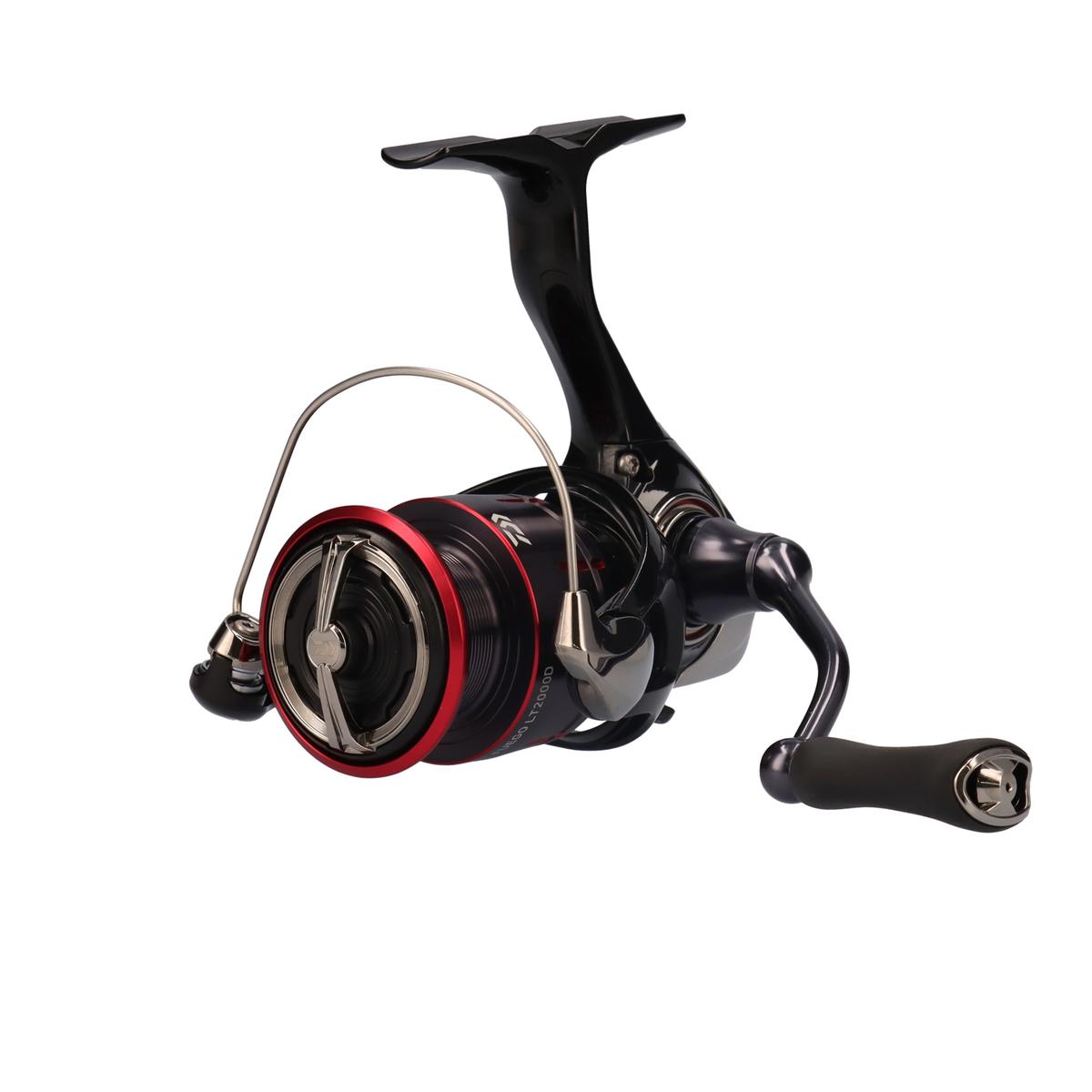 product/d/a/daiwa_fuego23lt3000cxh_noir-rouge_1.jpg