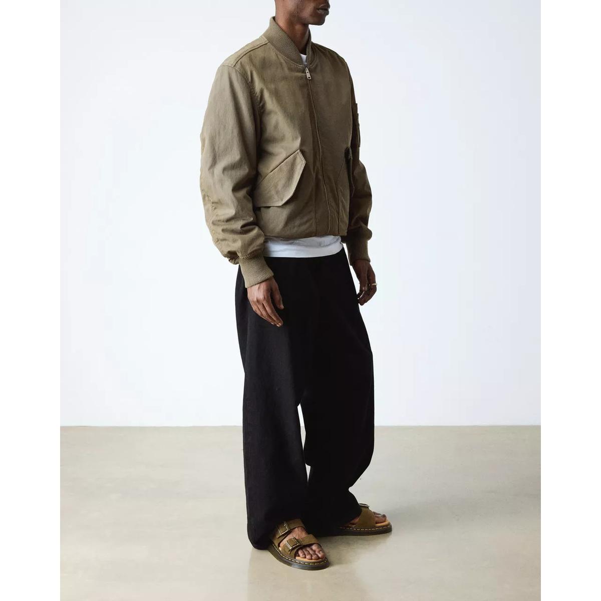 product/d/r/dr-martens_41083300_noir_8.jpg