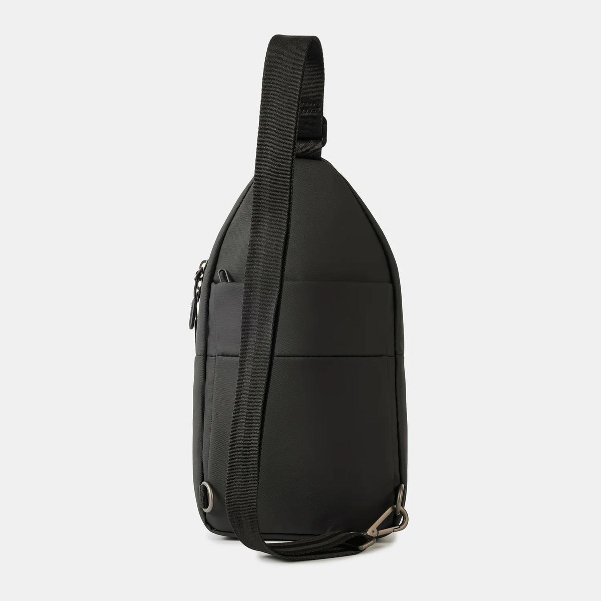product/h/e/hedgren_hcmbp16_003-01_black_3.jpg