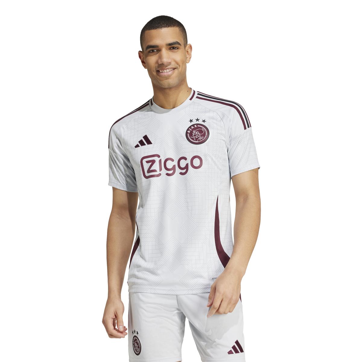 product/i/t/it6156_4_apparel_on_model_standard_view_white.jpg