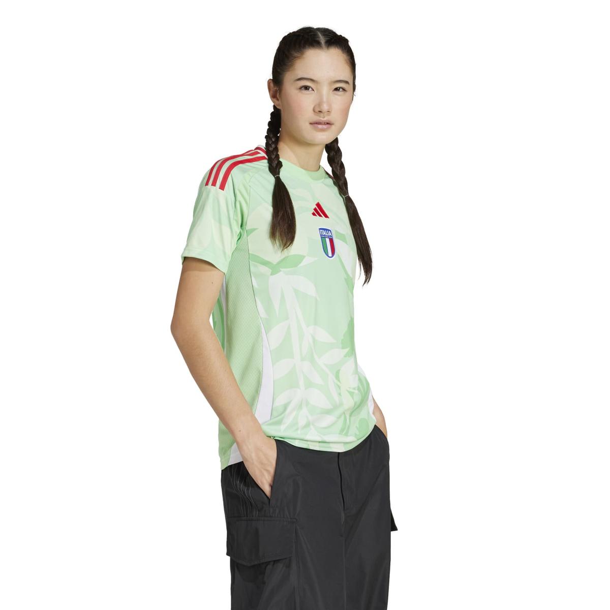 product/j/f/jf0600_5_apparel_on_model_walking_view_white.jpg