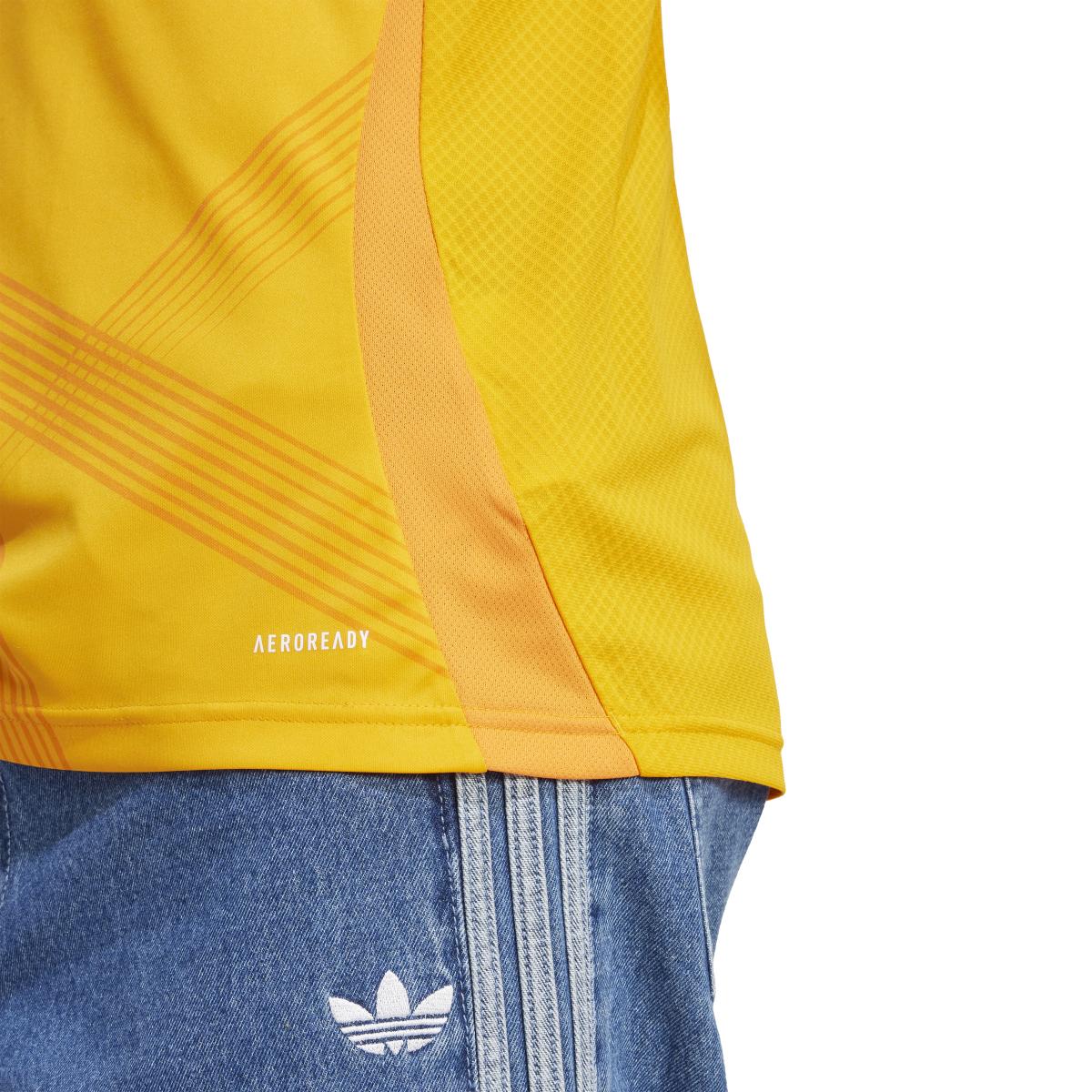product/j/x/jx2133_8_apparel_on_model_detail_view_2_white.jpg