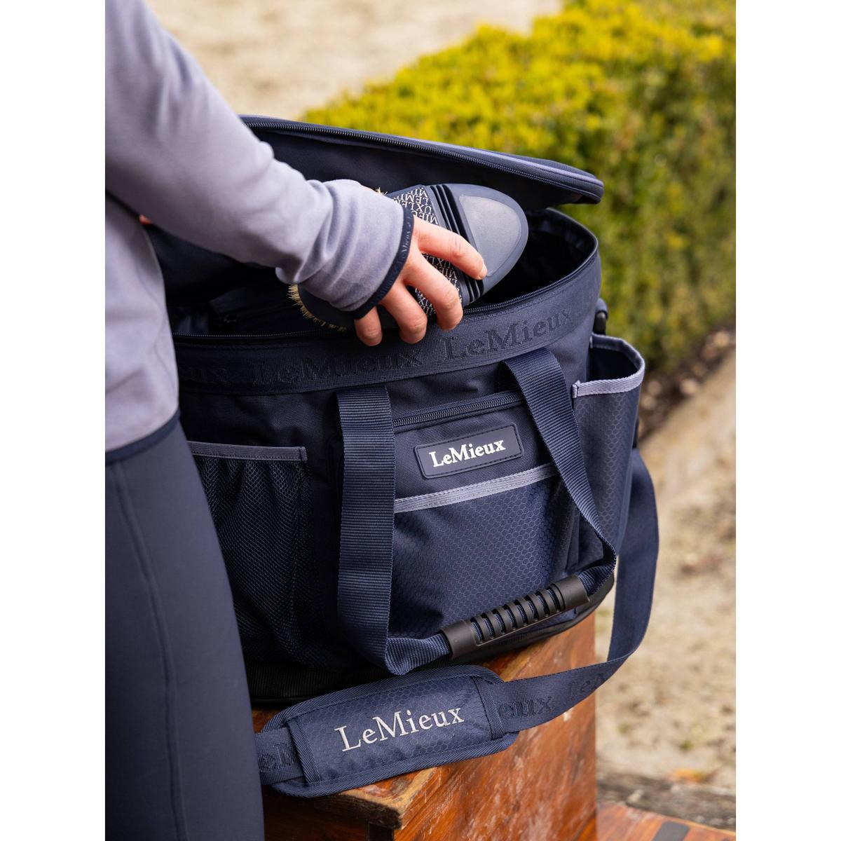 product/l/e/lemieux_it04969001_navy_6.jpg