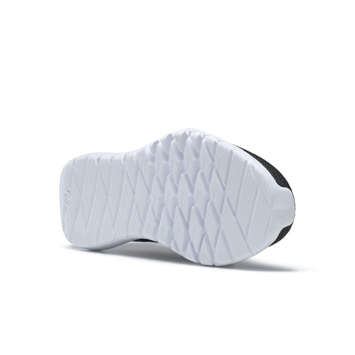 product/r/e/reebok_gy0169_3_footwear_photography_bottom_view_white_000.jpg