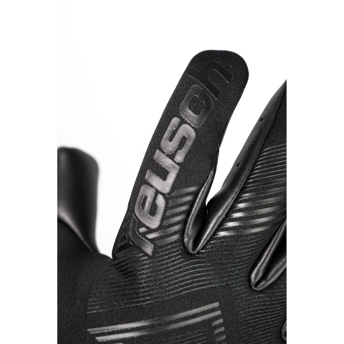 product/r/e/reusch_5570000-7700_black_4.jpg