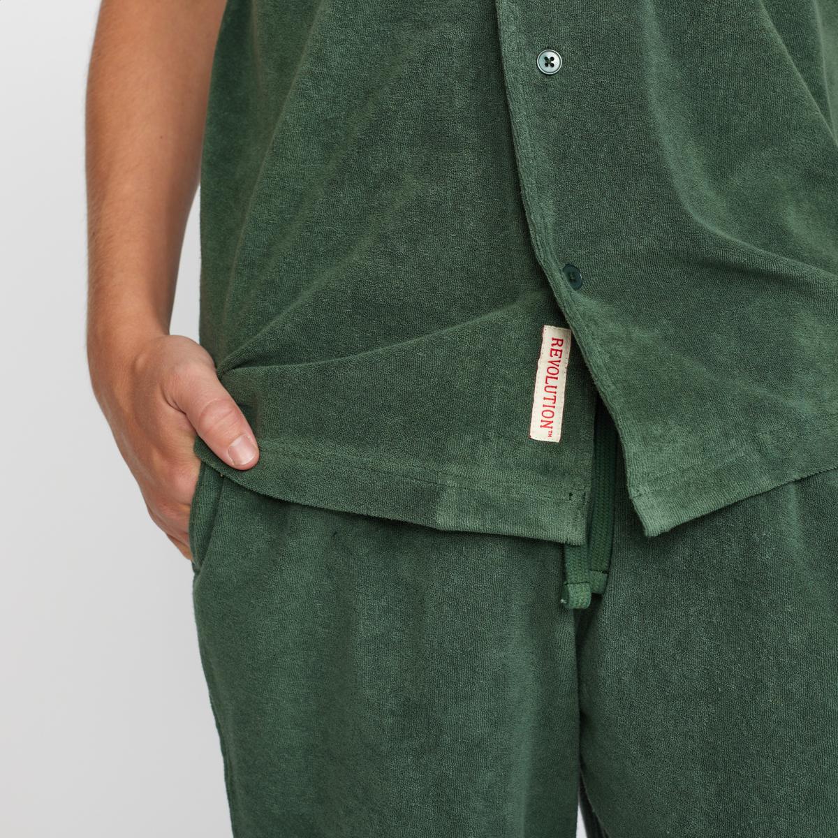 product/r/e/revolution_3823-dustgreen_3.jpg