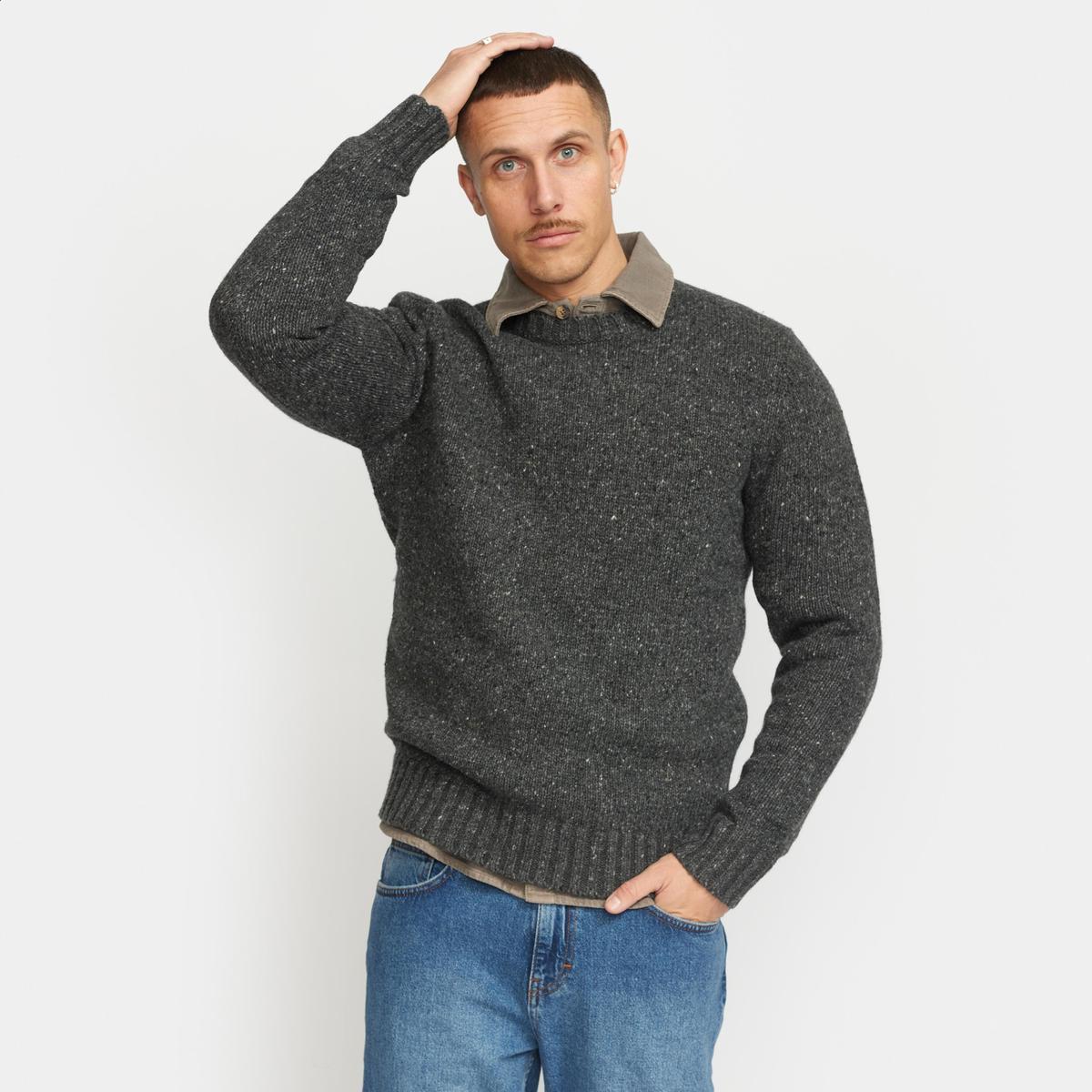 product/r/e/revolution_6538-black_black_4.jpg