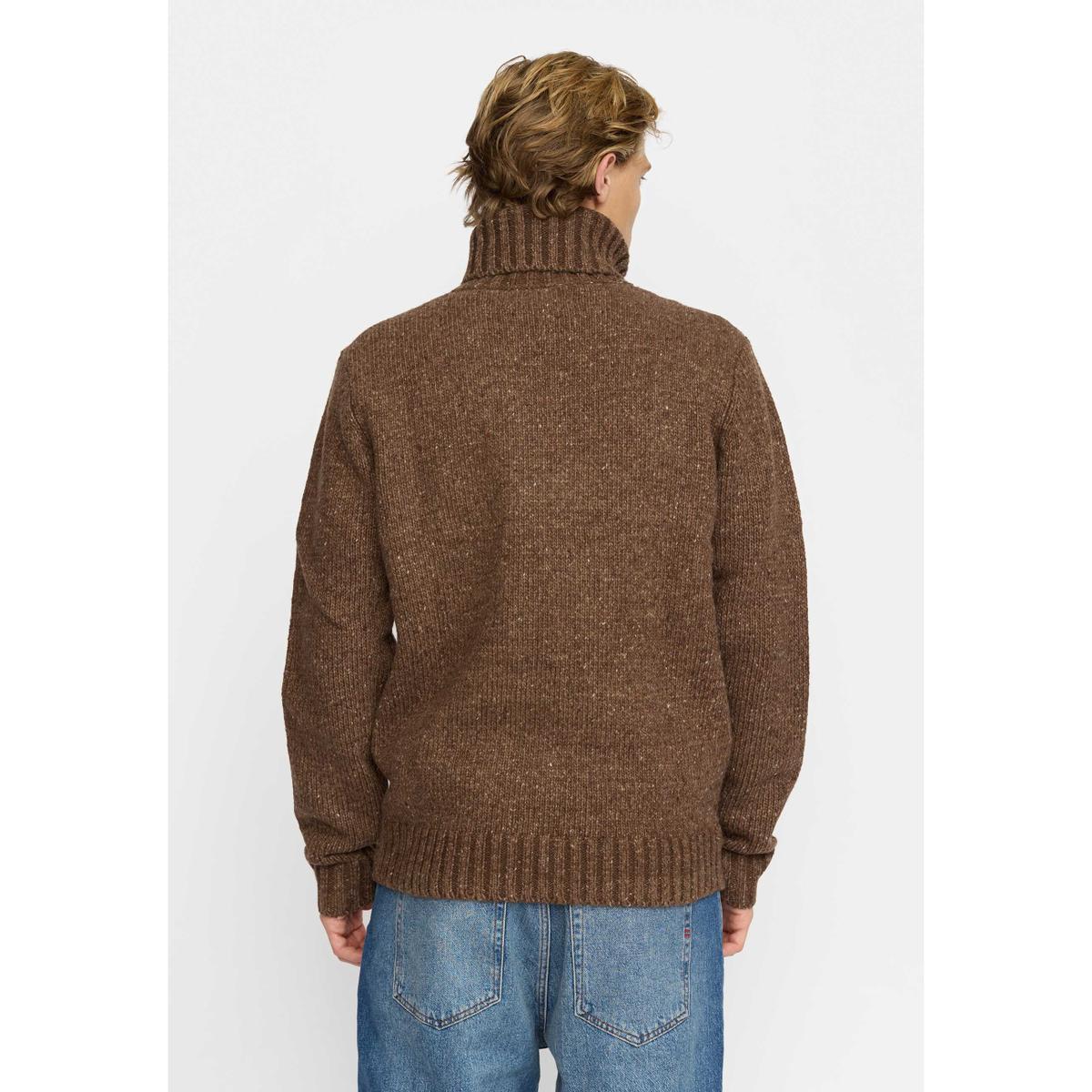 product/r/e/revolution_6568-brown_brown_2.jpg