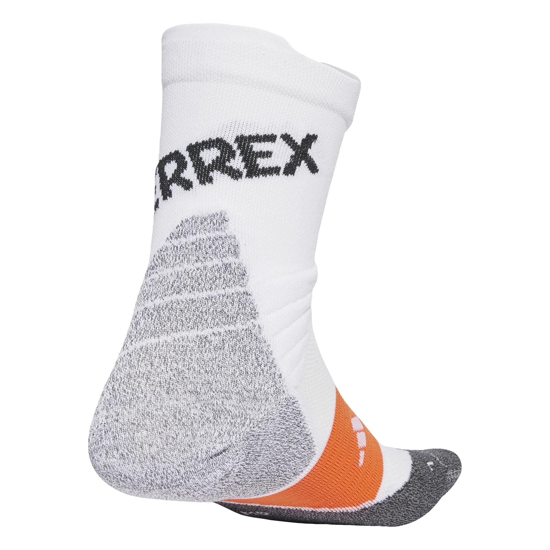 product/2/0/2025_09_adidas_ka8087_2_hardware_photography_back_view_white.jpg