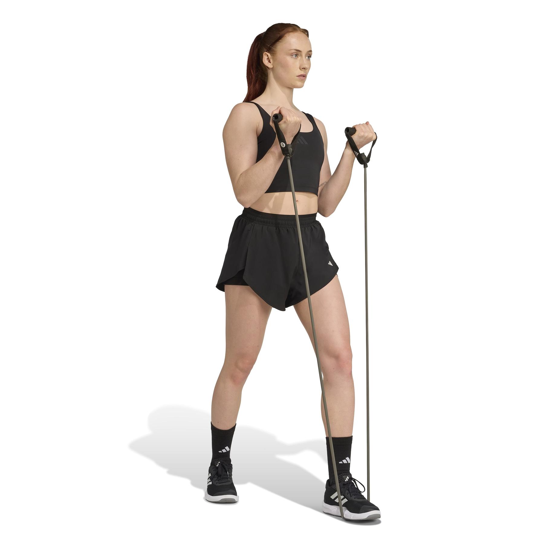 product/2/0/2025_adidas_jz6030_4_apparel_on_model_walking_view_white.jpg