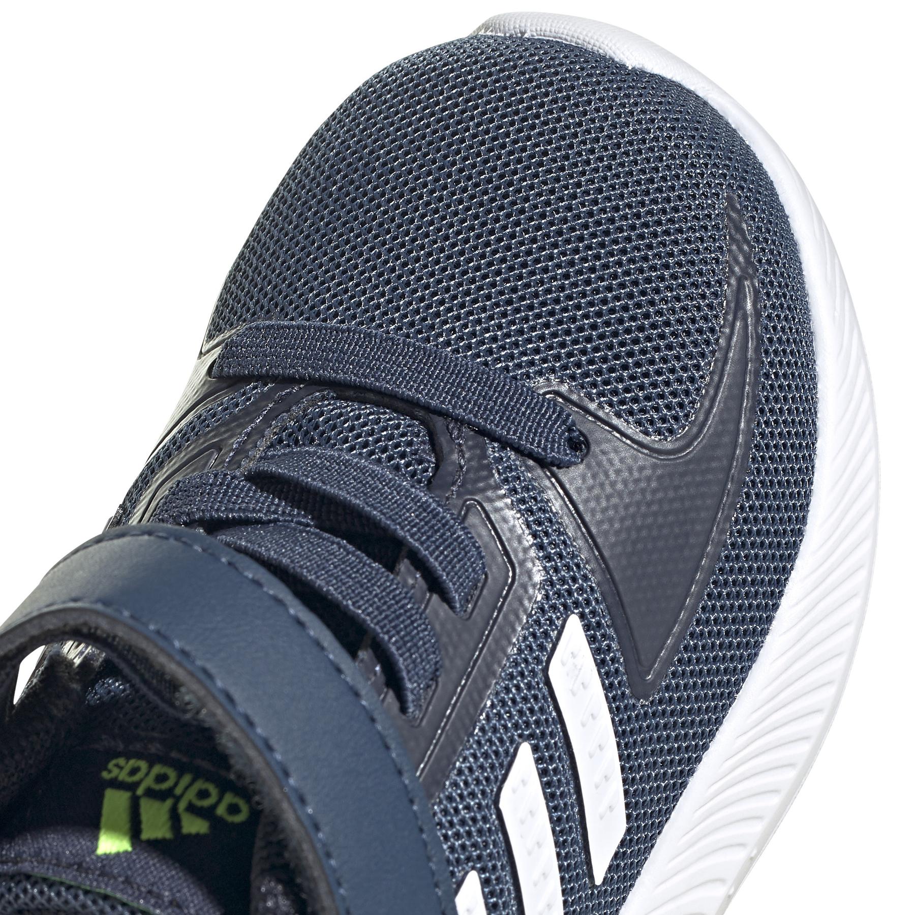 product/a/d/adidas_fz0096_9_footwear_photography_detail_view_2_white_000.jpg