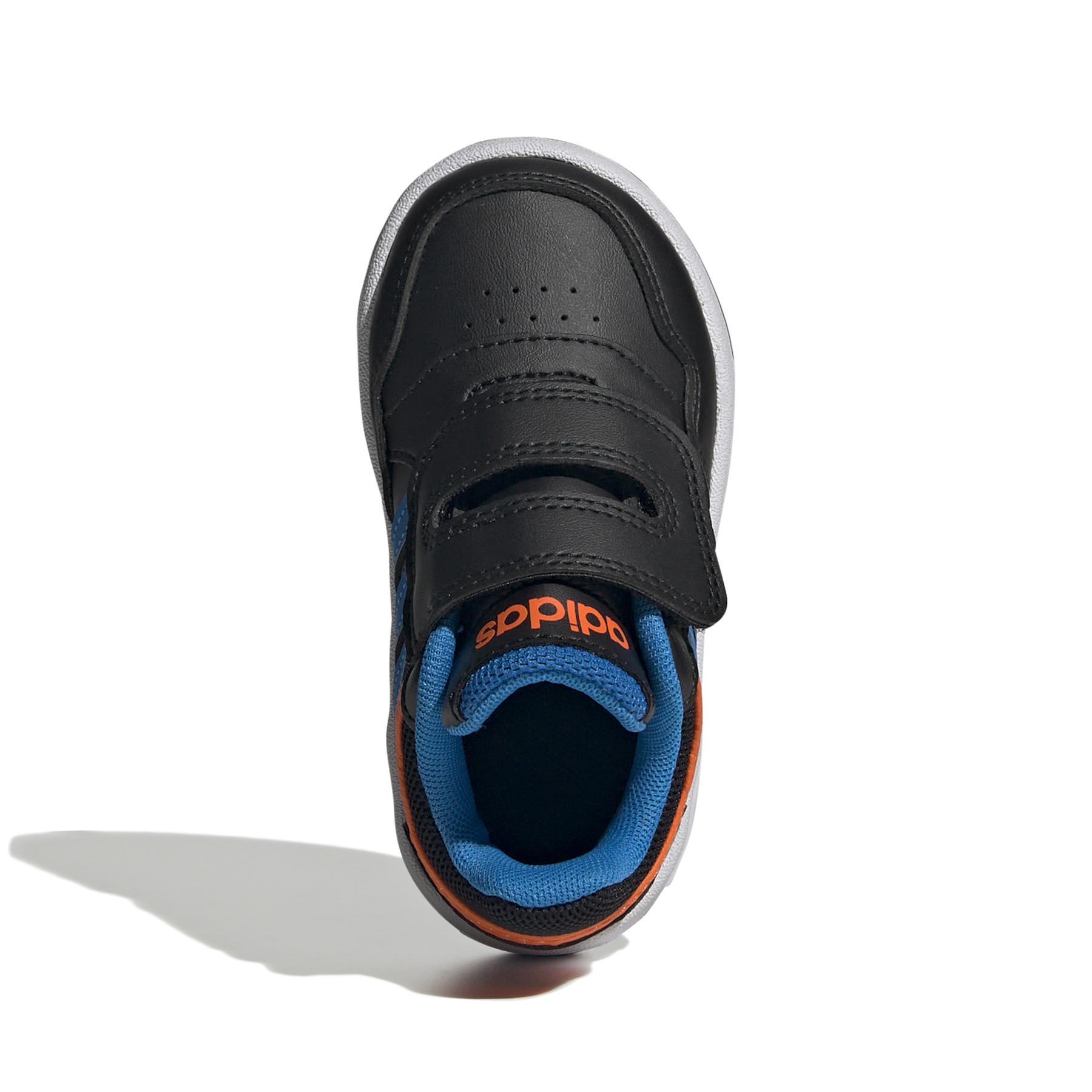 product/a/d/adidas_gz1941_3_footwear_photography_top_portrait_view_white-nw110824.jpg