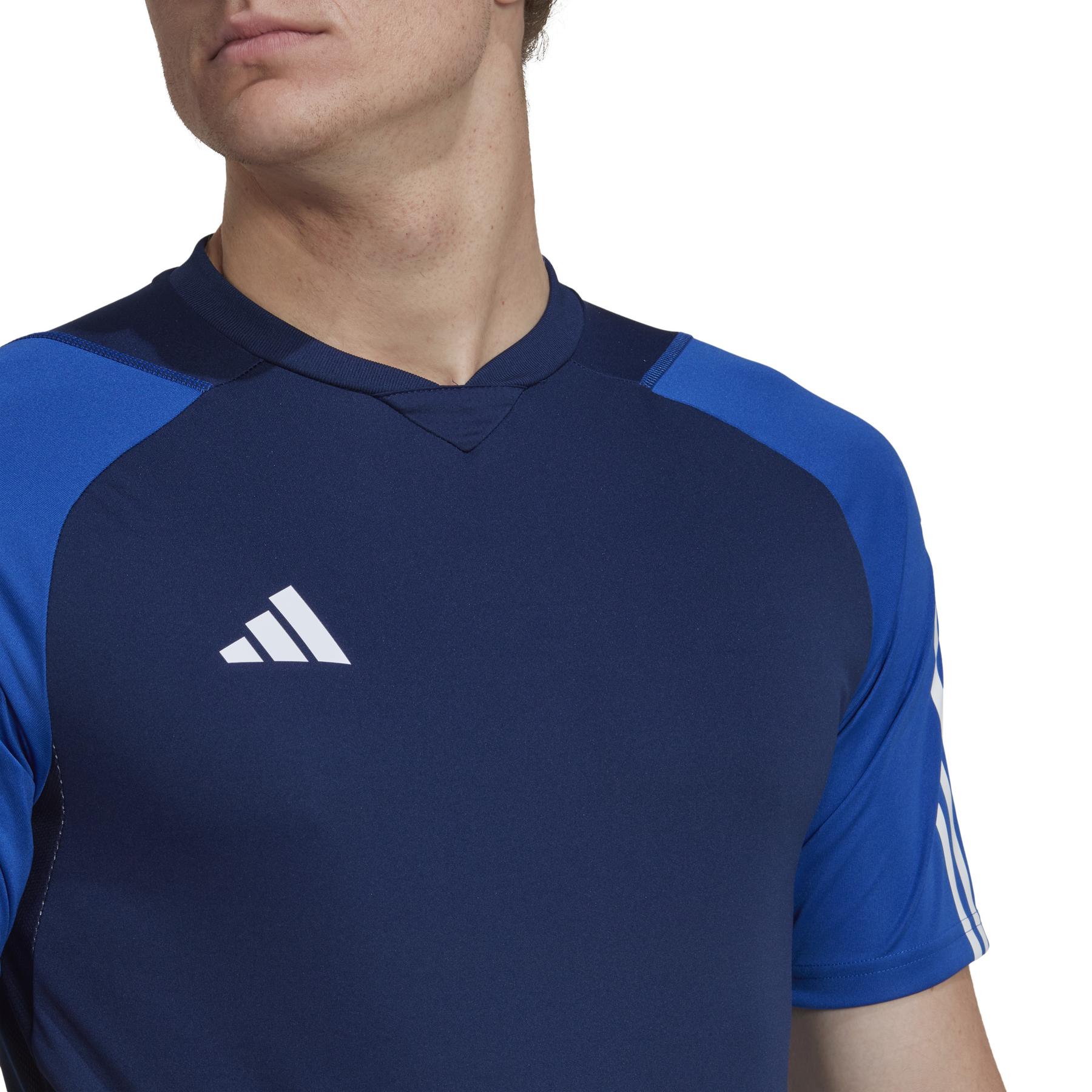 product/a/d/adidas_hk7637_8_apparel_on_model_detail_view_1_white.jpg