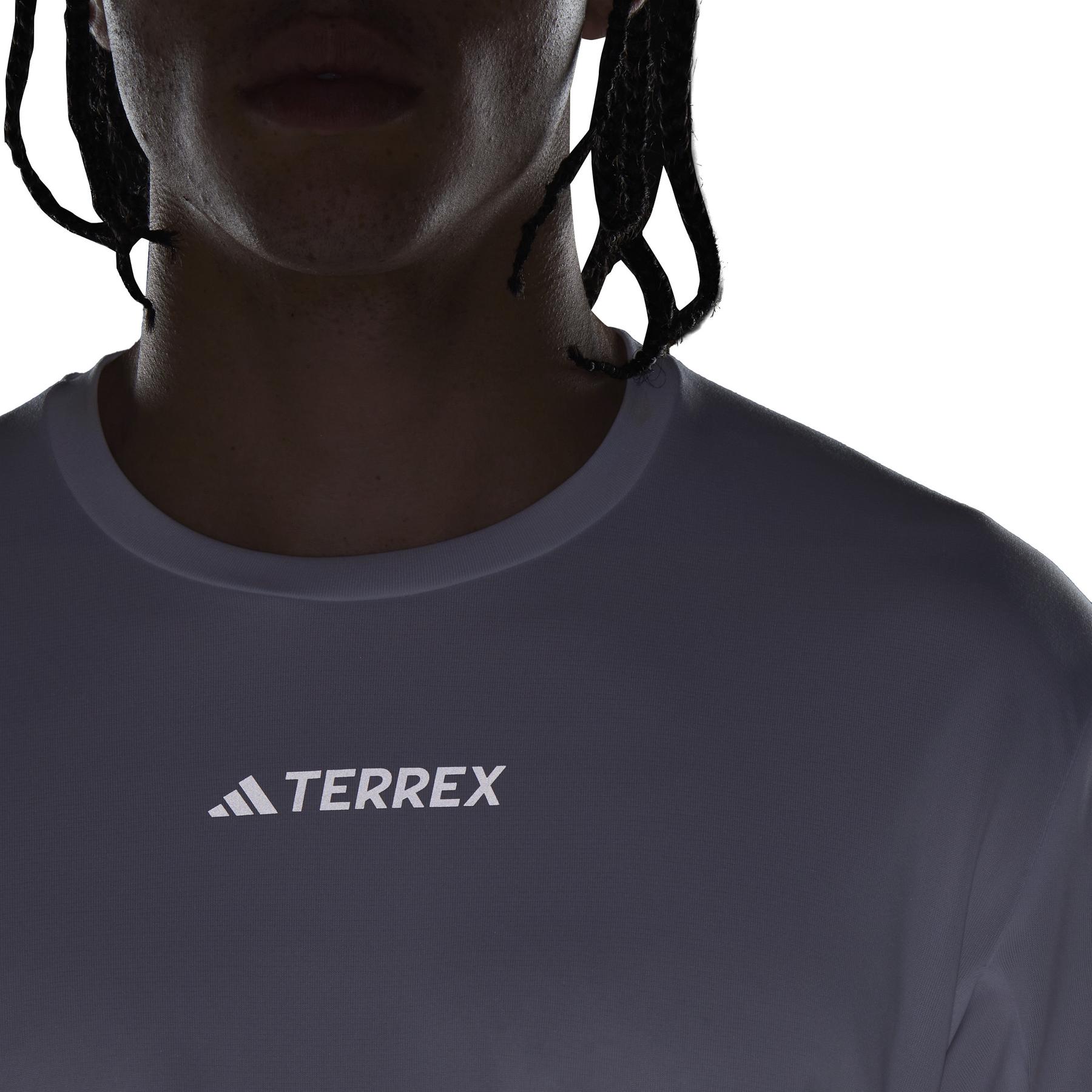 product/a/d/adidas_hm4047_9_apparel_on_model_detail_view_3_white-nw032724.jpg