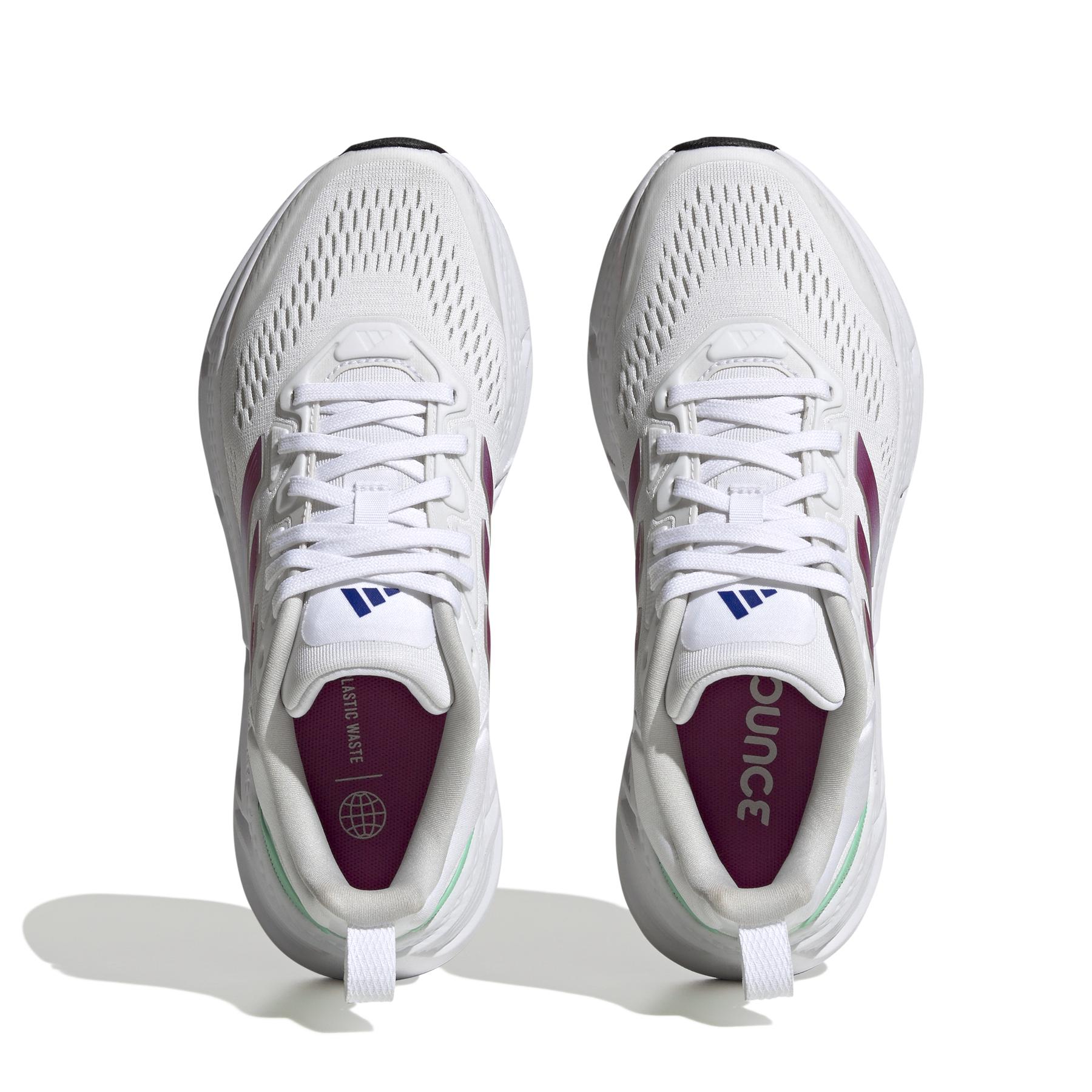 product/a/d/adidas_hp2431_3_footwear_photography_top_portrait_view_white_000.jpg