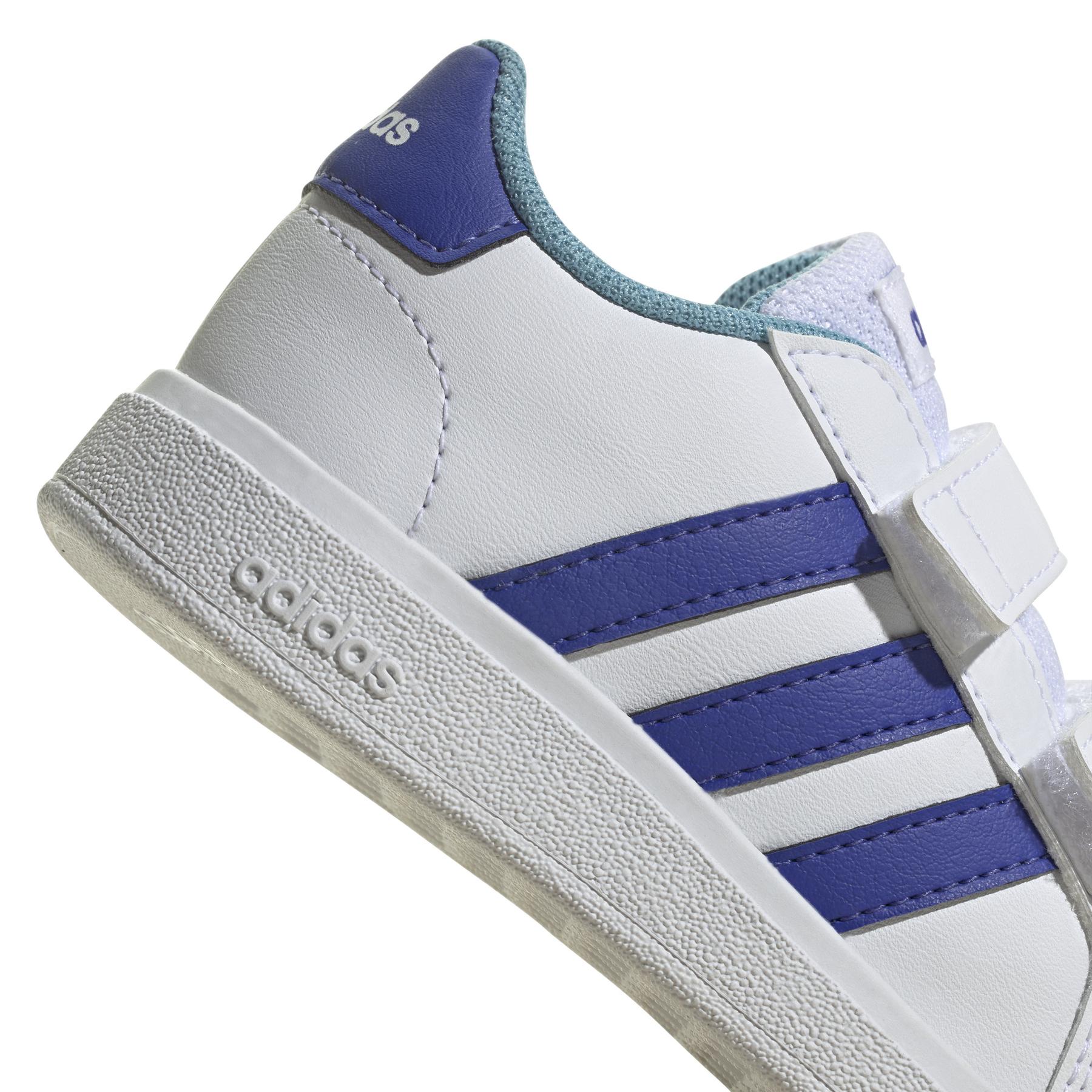 product/a/d/adidas_hp8919_8_footwear_photography_detail_view_1_white.jpg