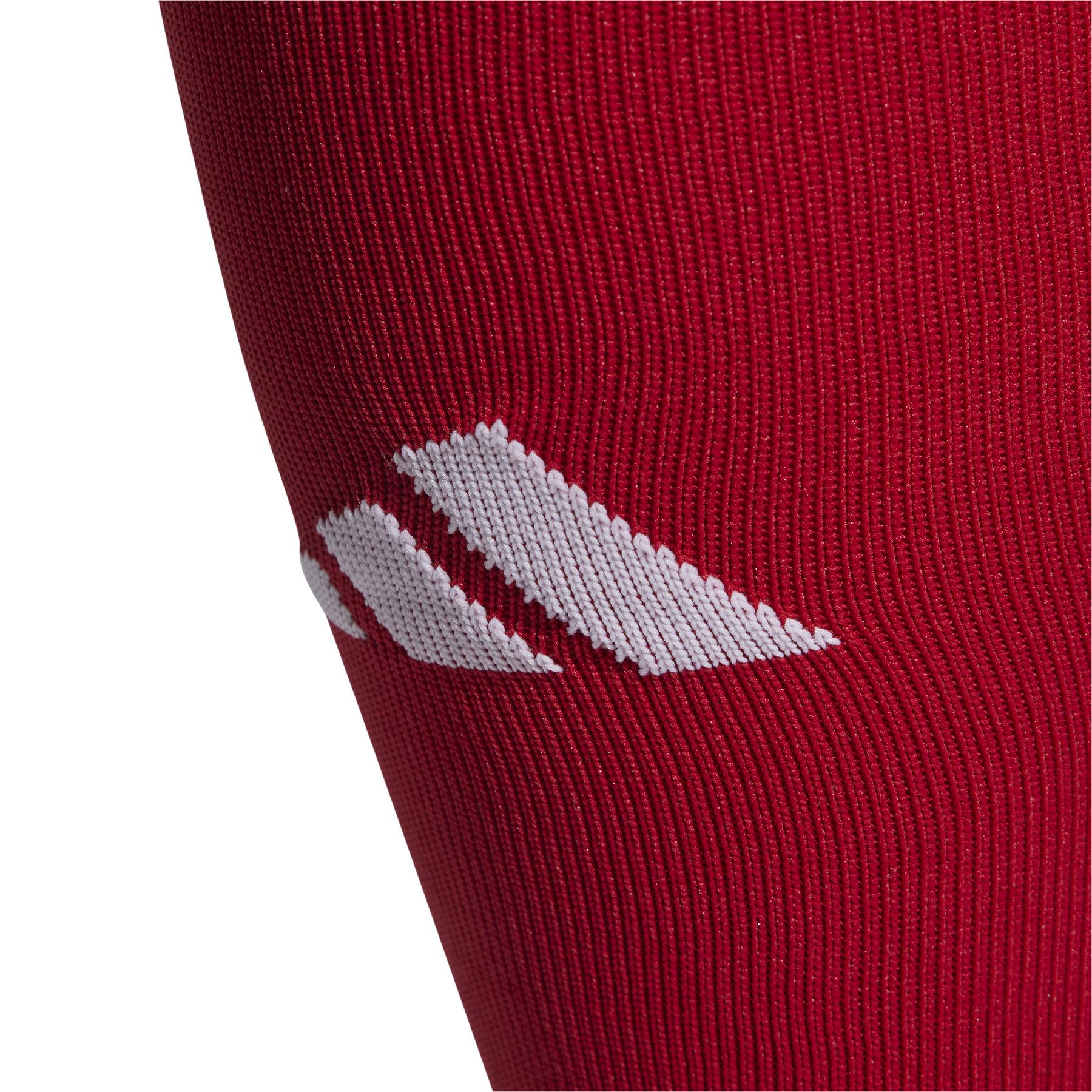product/a/d/adidas_ht6540_2_hardware_photography_detail_view_1_white.jpg