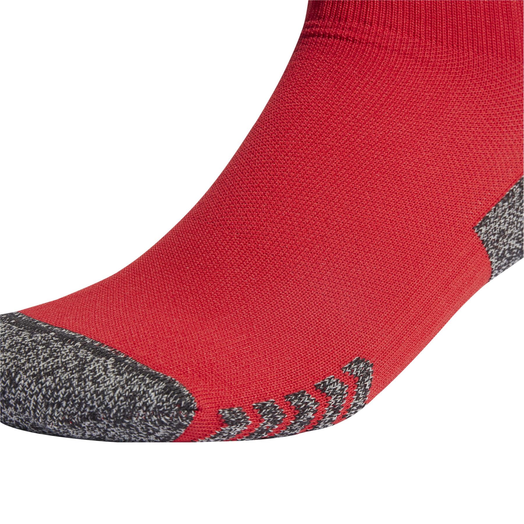 product/a/d/adidas_ib4919_rouge_3.jpg