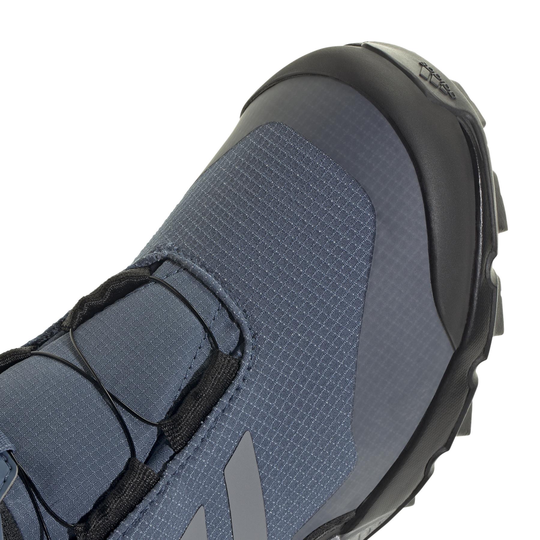 product/a/d/adidas_id0940_9_footwear_photography_detail_view_2_white.jpg
