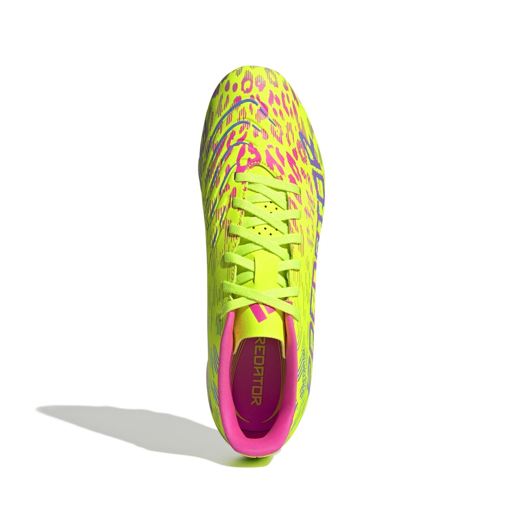 product/a/d/adidas_id1324_2_footwear_photography_top_portrait_view_white-nw091625.jpg