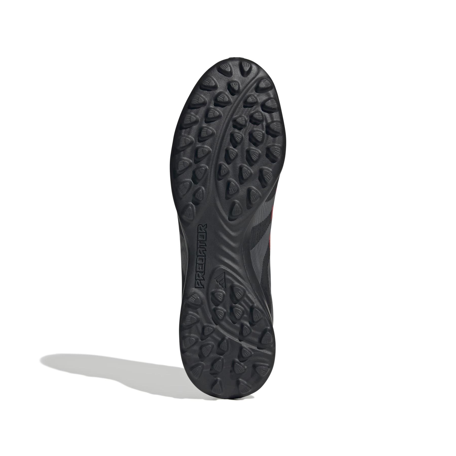 product/a/d/adidas_id3768_3_footwear_photography_bottom_view_white-nw091625.jpg