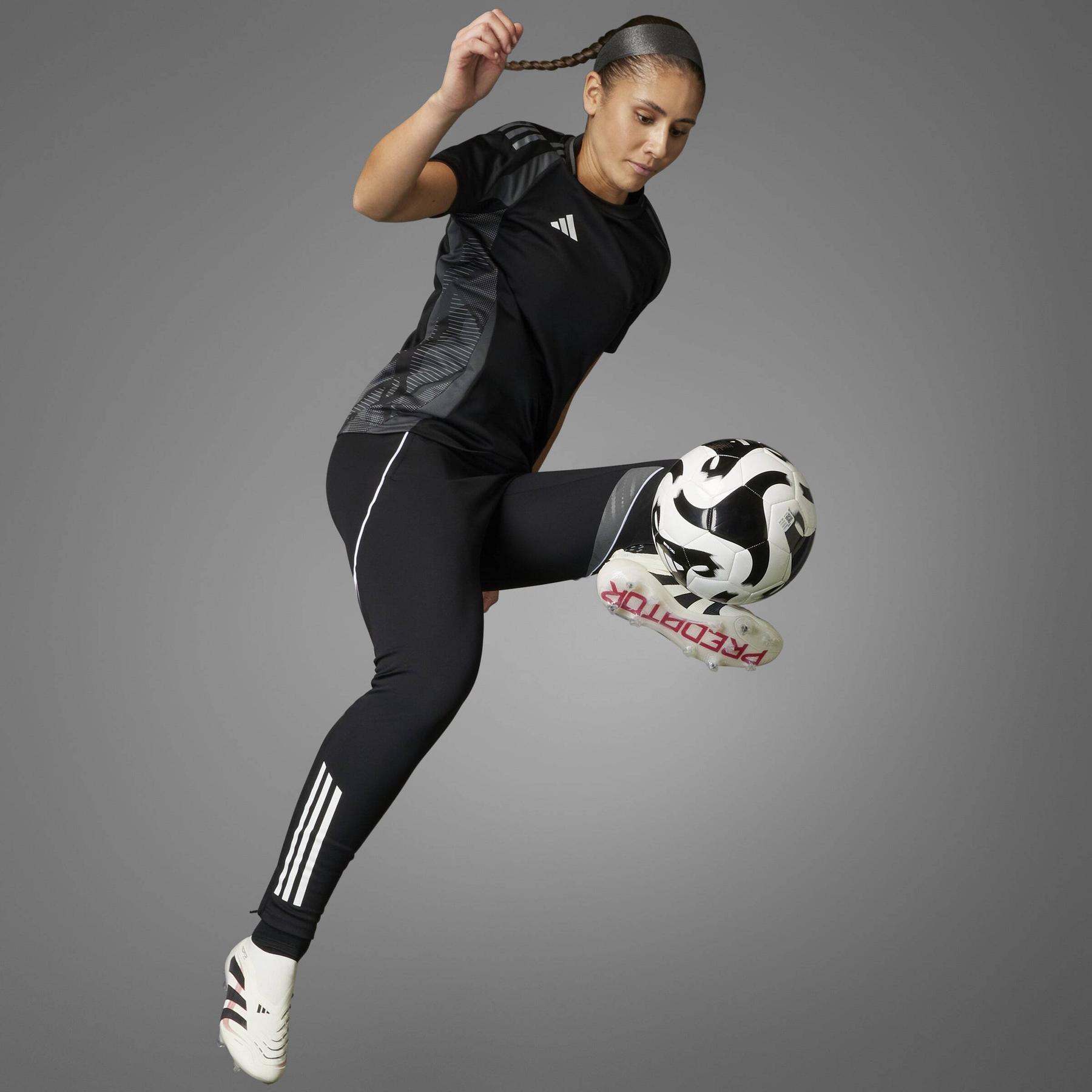 product/a/d/adidas_id3872_19_footwear_photography_heromrktng_view_6-nw091625.jpg