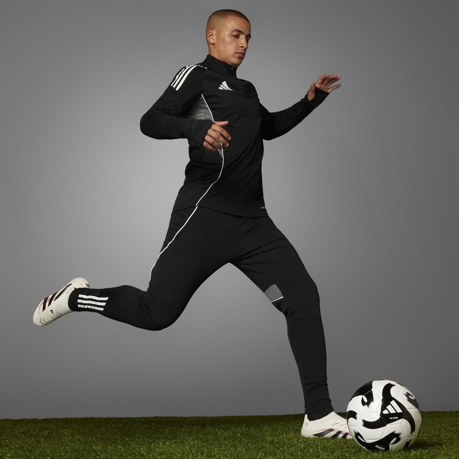 product/a/d/adidas_id3872_22_footwear_photography_heromrktng_view_9-nw091625.jpg