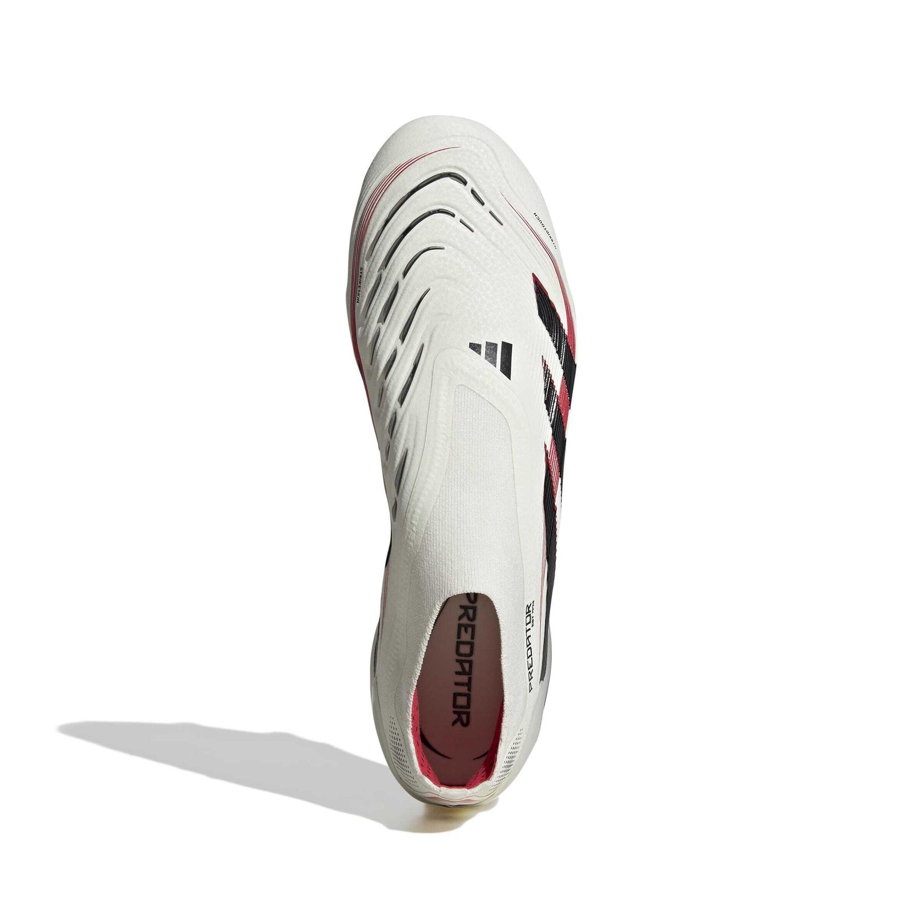 product/a/d/adidas_id3872_2_footwear_photography_top_portrait_view_white-nw091625.jpg