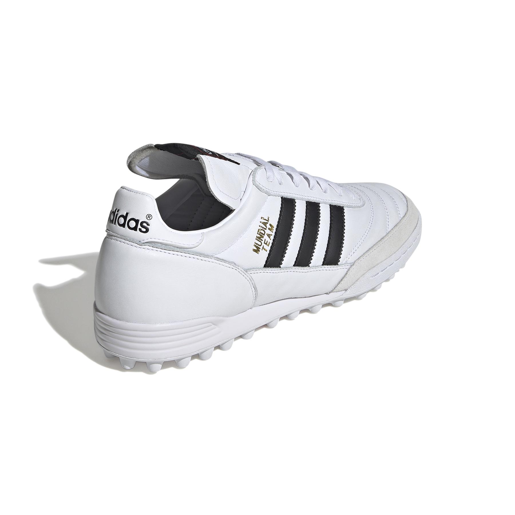 product/a/d/adidas_id4053_6_footwear_photography_back_lateral_top_view_white.jpg