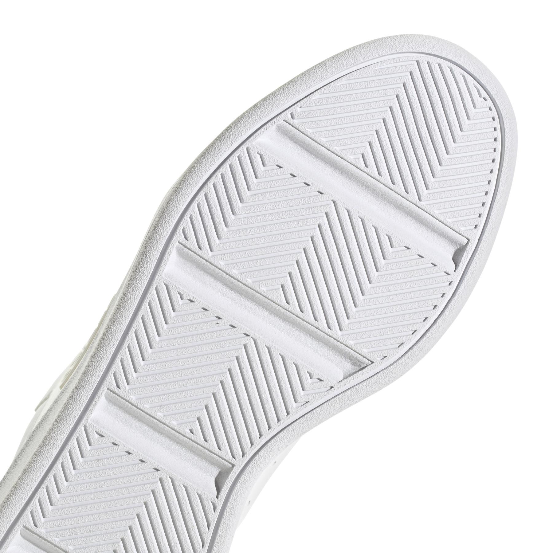 product/a/d/adidas_id5571_9_footwear_photography_detail_view_2_white-nw091625.jpg