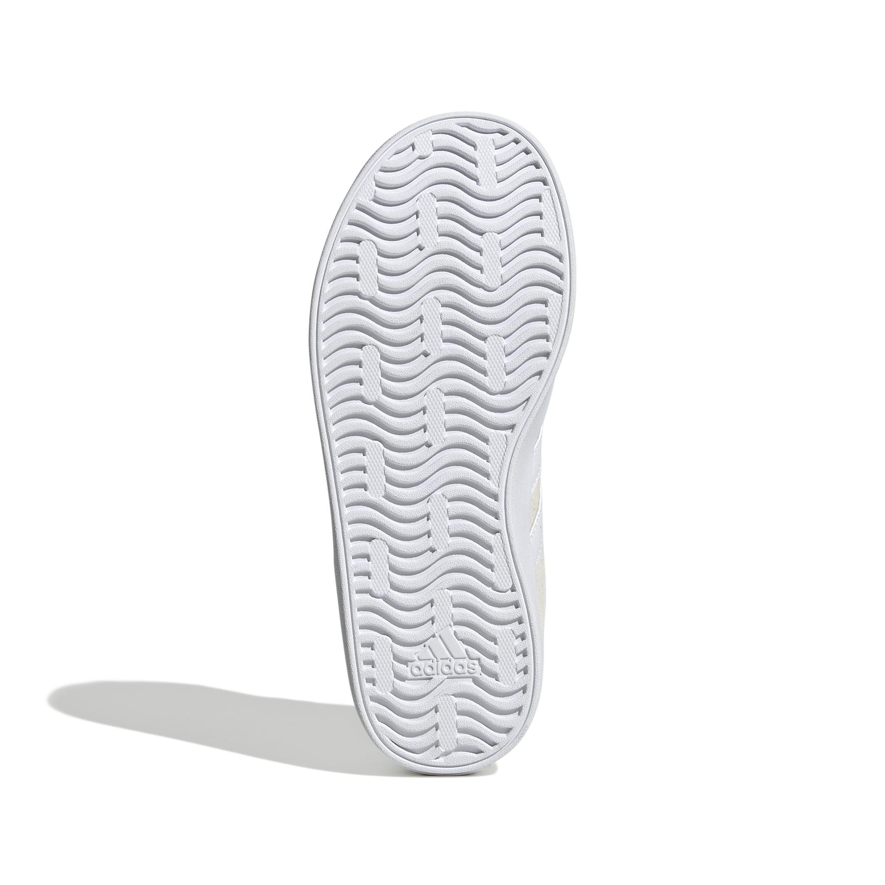 product/a/d/adidas_id6312_4_footwear_photography_bottom_view_white.jpg