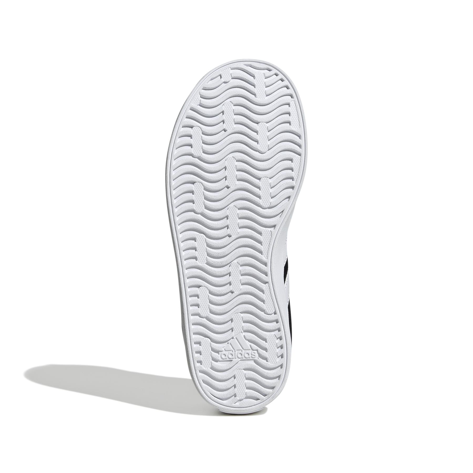 product/a/d/adidas_id6313_4_footwear_photography_bottom_view_white.jpg