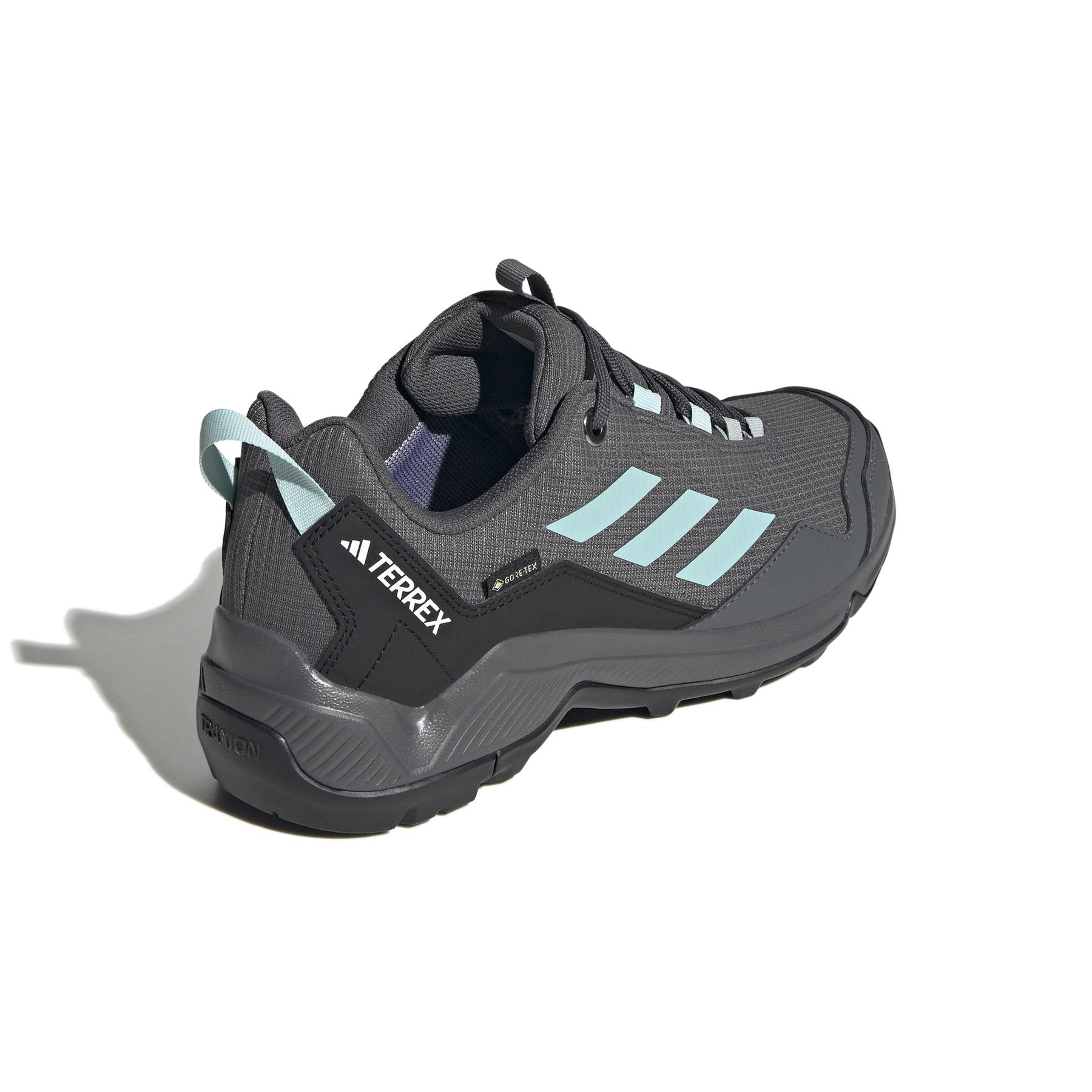 product/a/d/adidas_id7850_7_footwear_photography_back_lateral_top_view_white.jpg