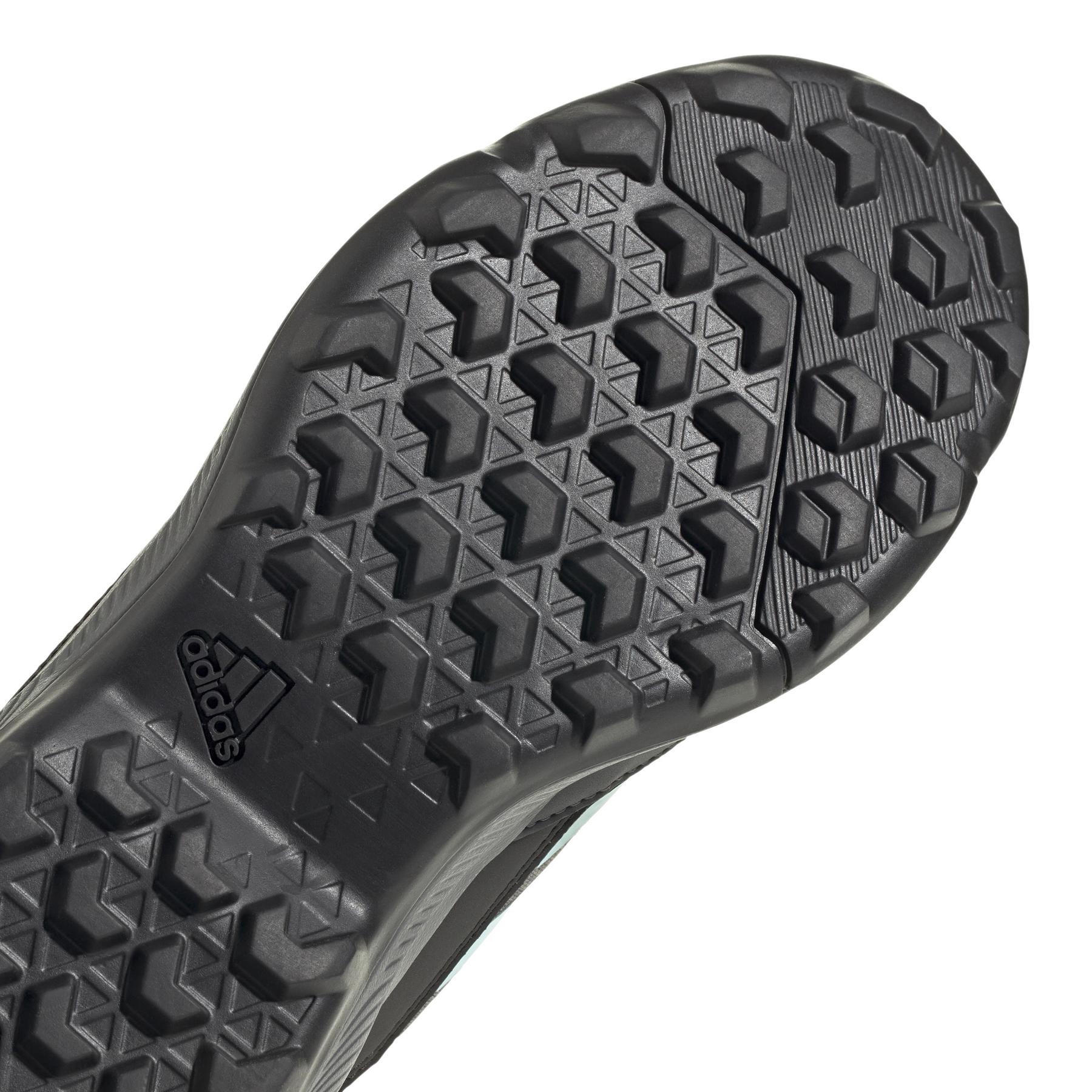 product/a/d/adidas_id7850_9_footwear_photography_detail_view_2_white.jpg