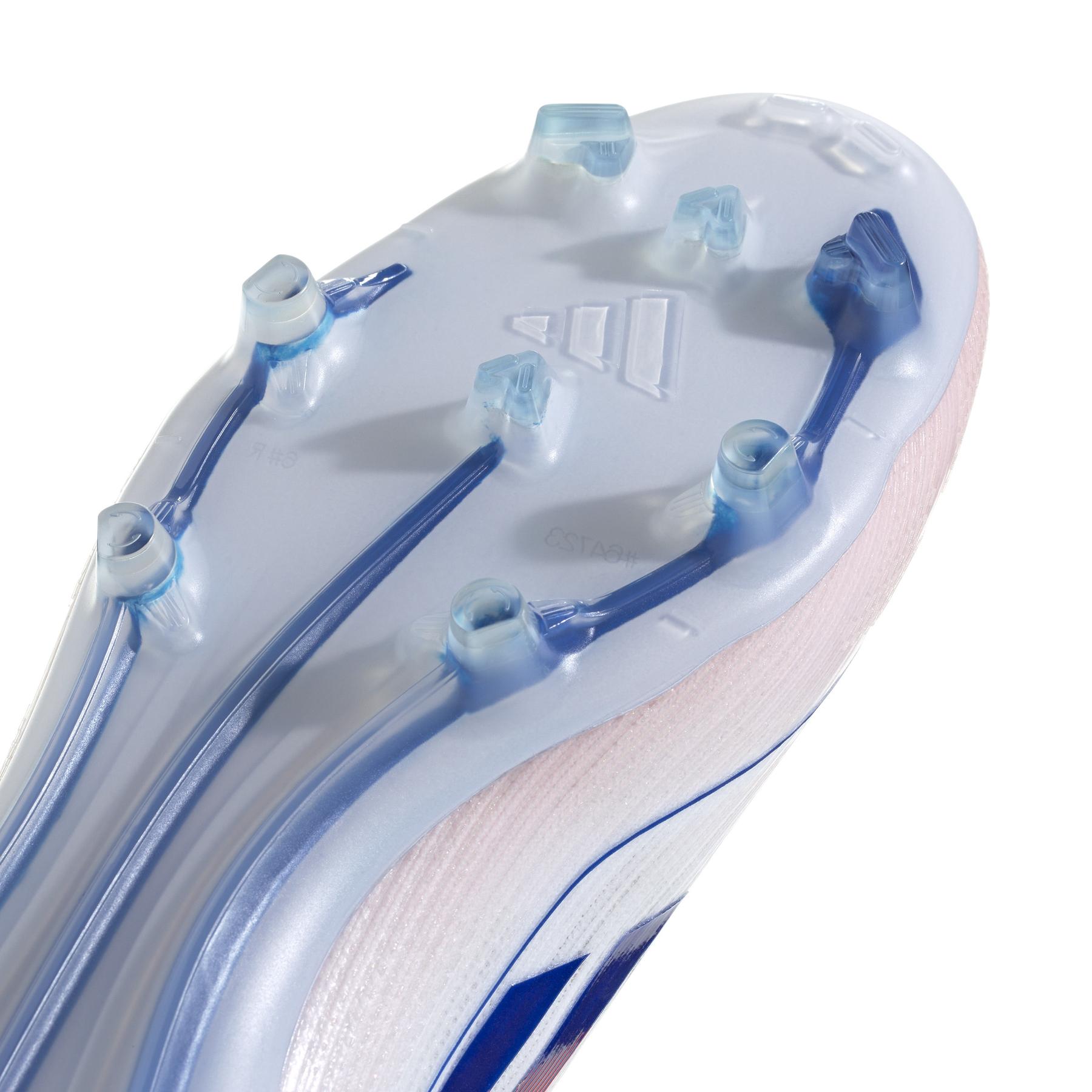 product/a/d/adidas_id9187_7_footwear_photography_detail_view_1_white.jpg