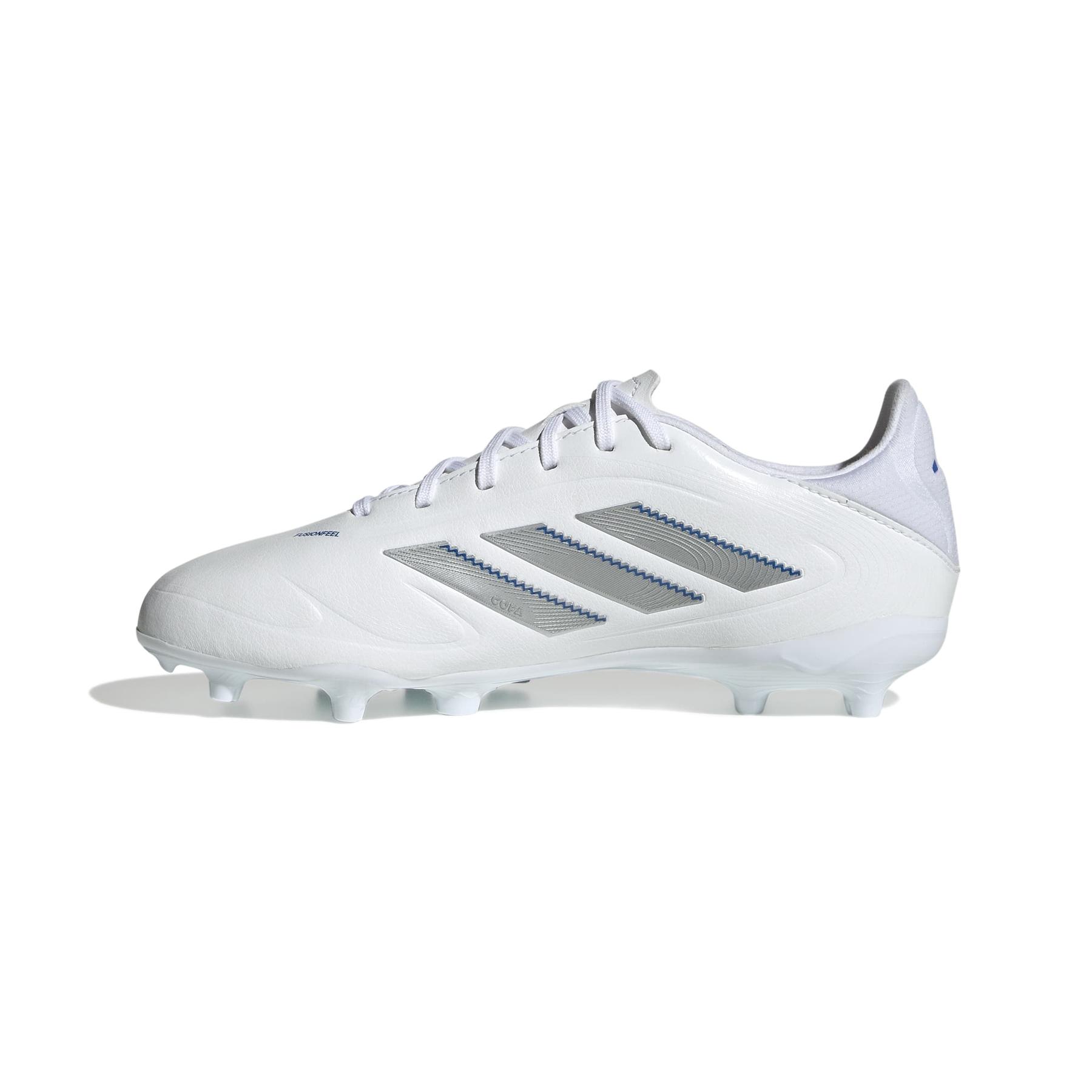 product/a/d/adidas_ie1196_4_footwear_photography_side_medial_center_view_white-nw091625.jpg