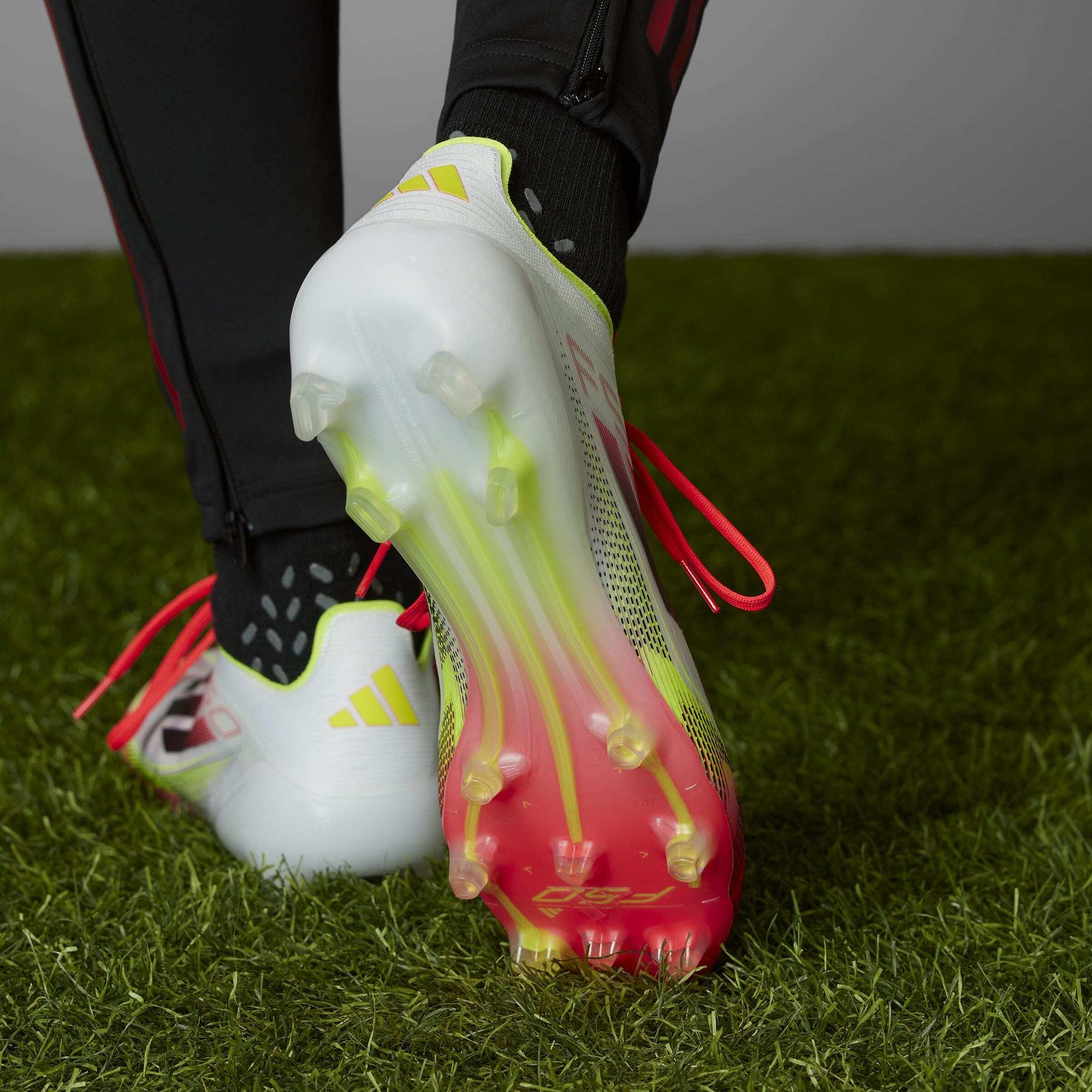 product/a/d/adidas_ie1206_20_footwear_photography_heromrktng_view_8-nw091625.jpg