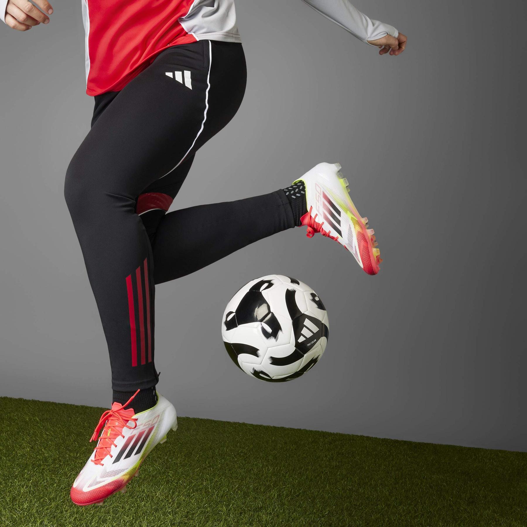 product/a/d/adidas_ie1206_22_footwear_photography_heromrktng_view_10-nw091625.jpg