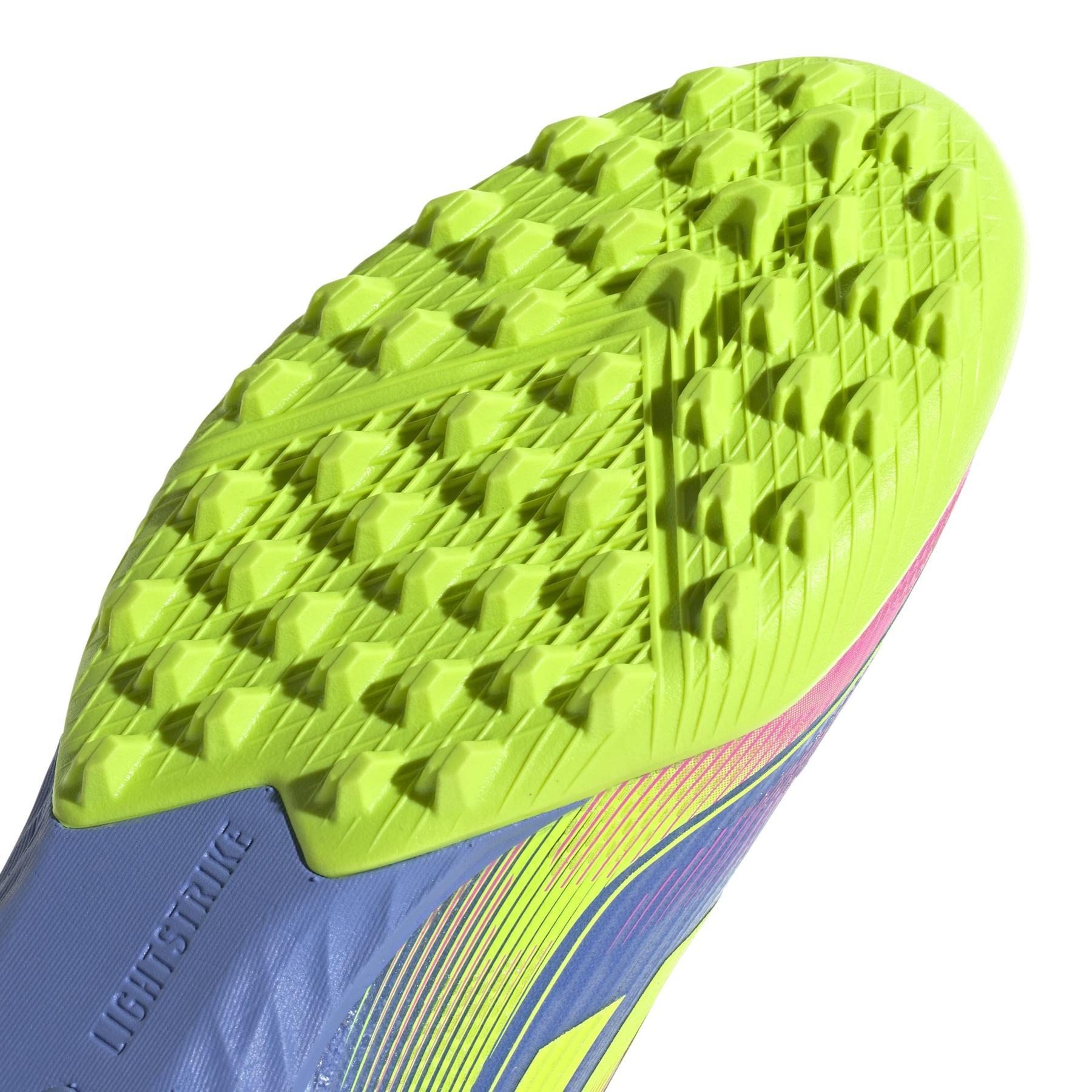 product/a/d/adidas_ie1219_8_footwear_photography_detail_view_2_white-nw091625.jpg