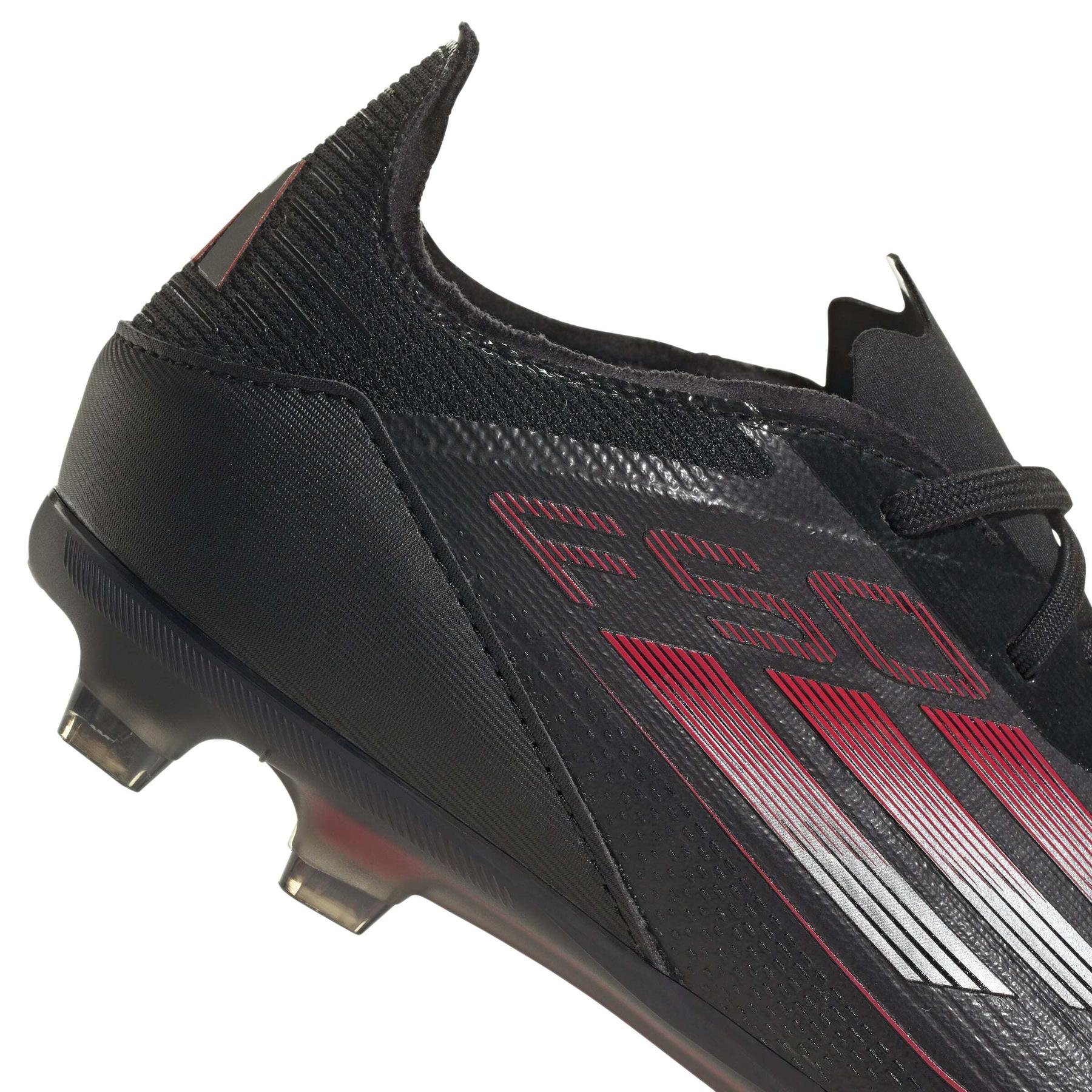 product/a/d/adidas_ie1304_7_footwear_photography_detail_view_1_white-nw091625.jpg